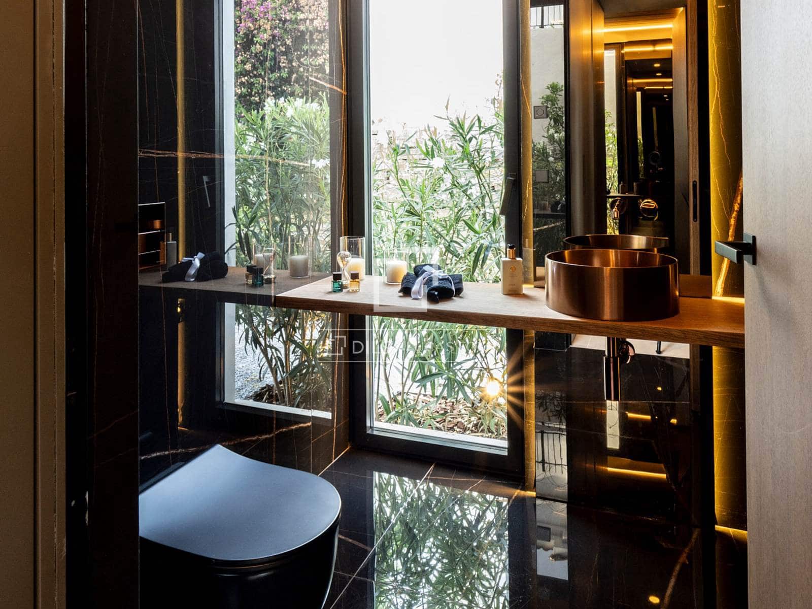 7 slaapkamer Villa te koop in El Paraiso met zwembad - € 6.800.000 (Ref: 9631393)