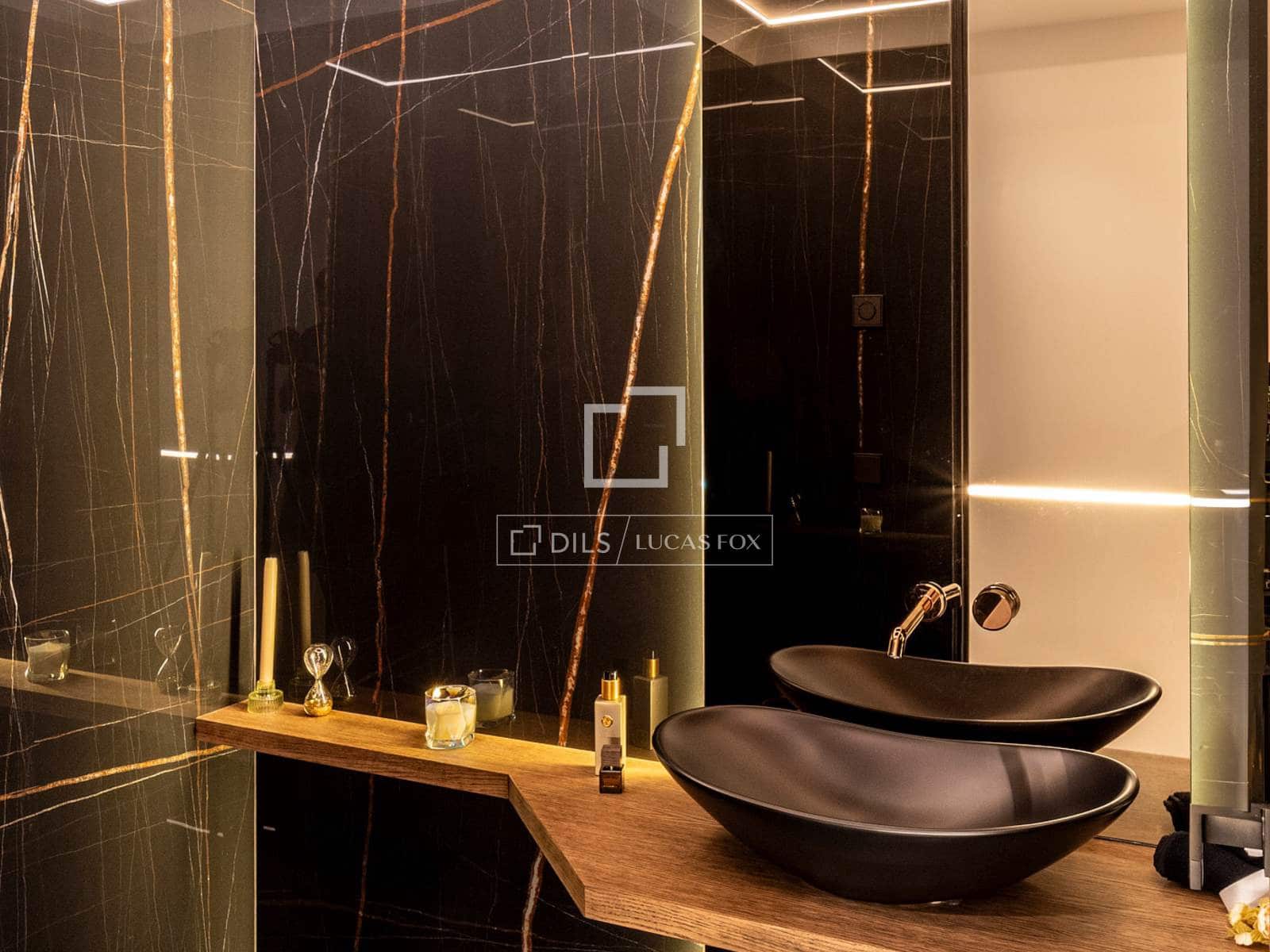 7 slaapkamer Villa te koop in El Paraiso met zwembad - € 6.800.000 (Ref: 9631393)