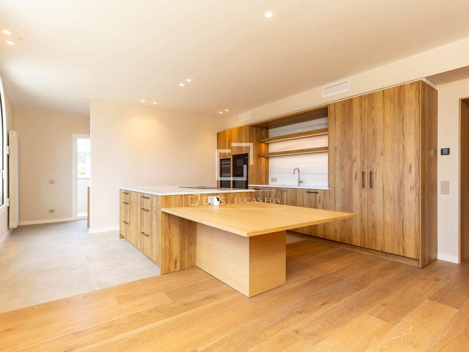 5 bedroom Villa for sale in Sant Just Desvern with pool garage - € 3,275,000 (Ref: 9631395)