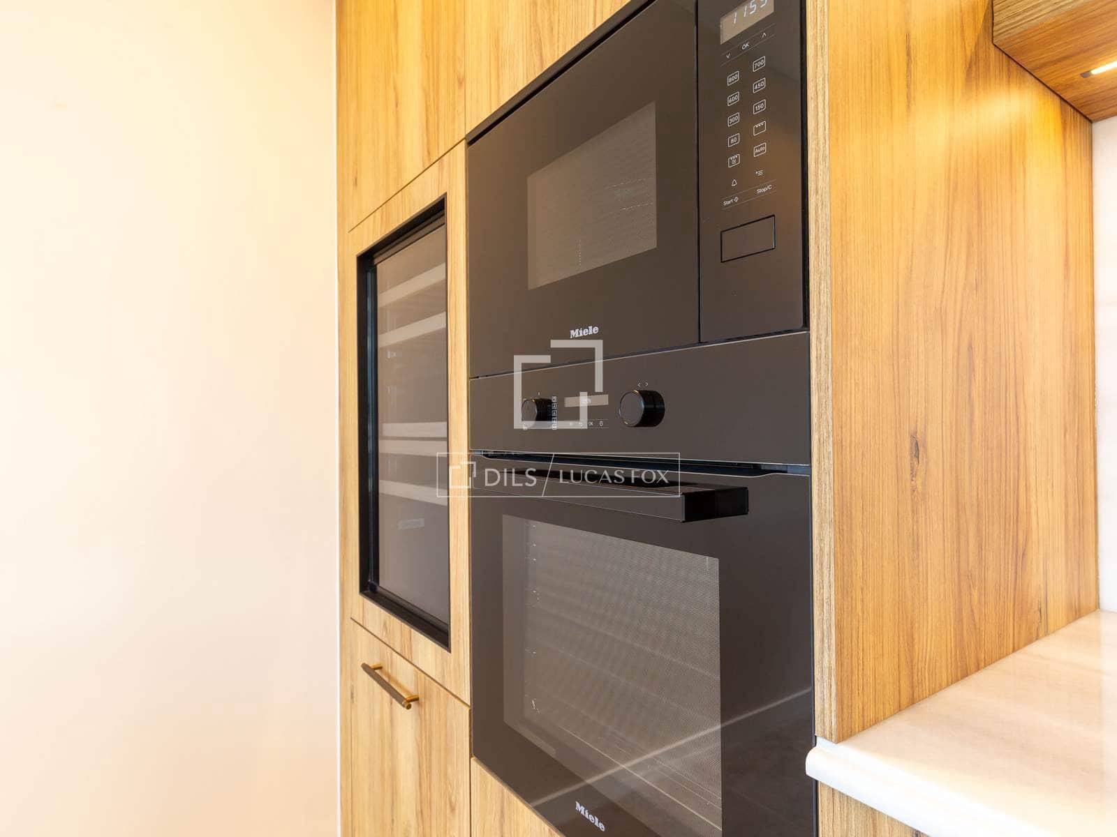 5 bedroom Villa for sale in Sant Just Desvern with pool garage - € 3,275,000 (Ref: 9631395)