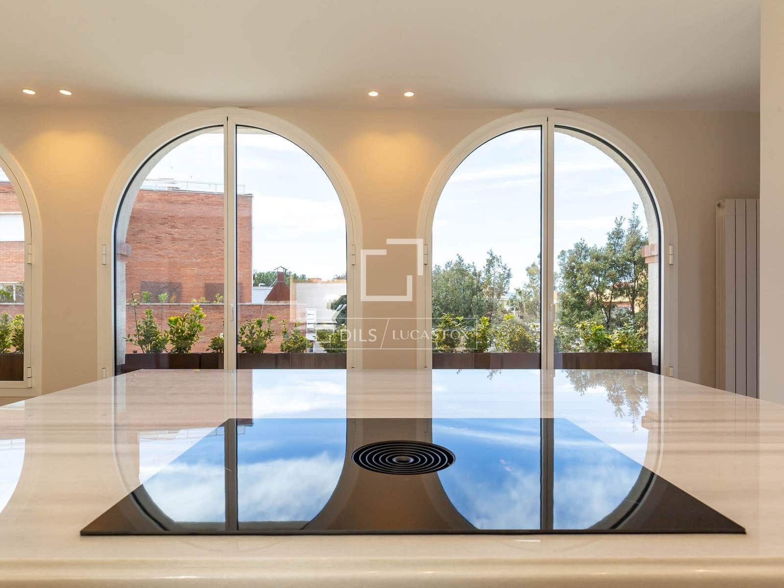 5 bedroom Villa for sale in Sant Just Desvern with pool garage - € 3,275,000 (Ref: 9631395)