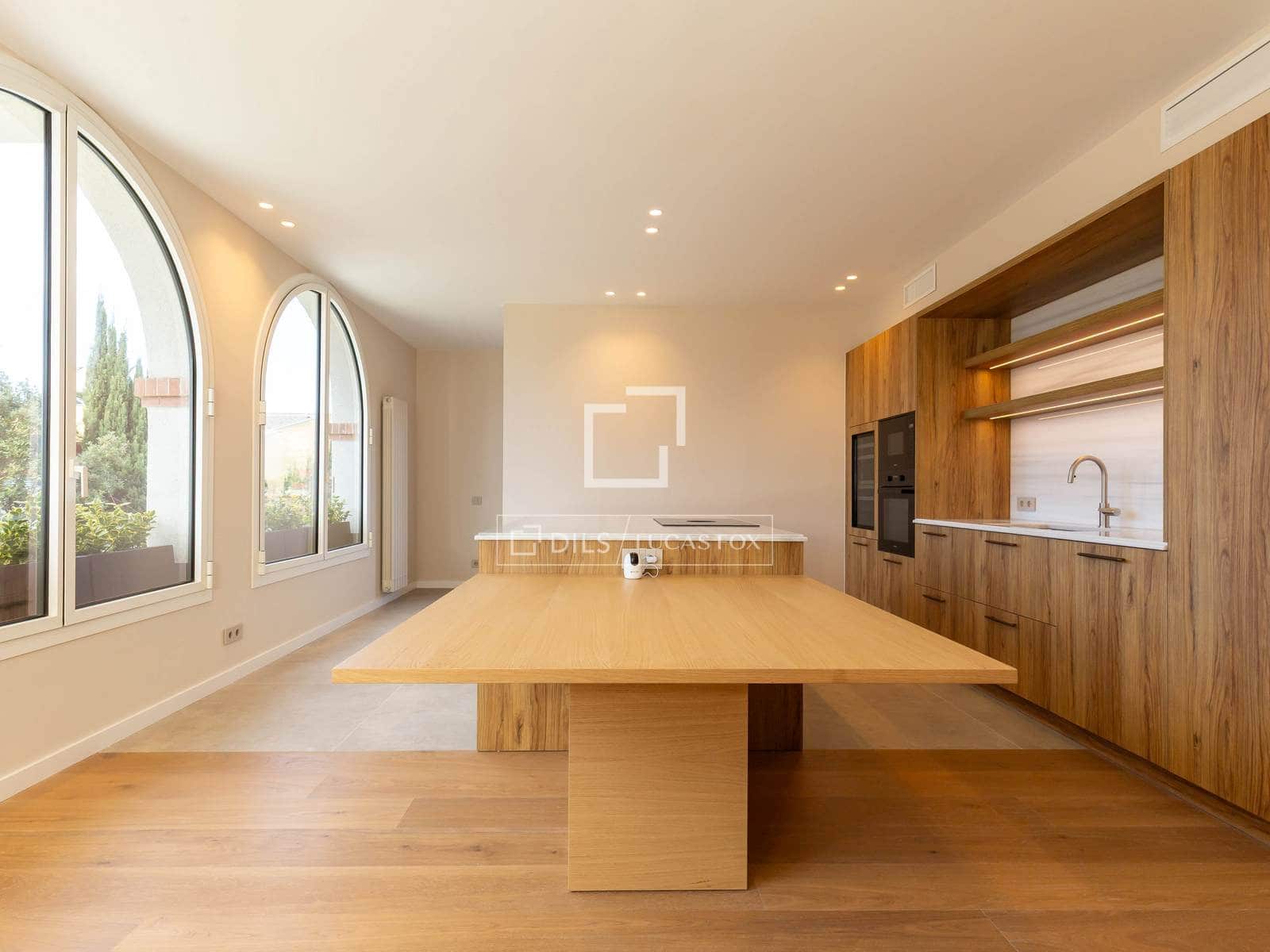 5 bedroom Villa for sale in Sant Just Desvern with pool garage - € 3,275,000 (Ref: 9631395)