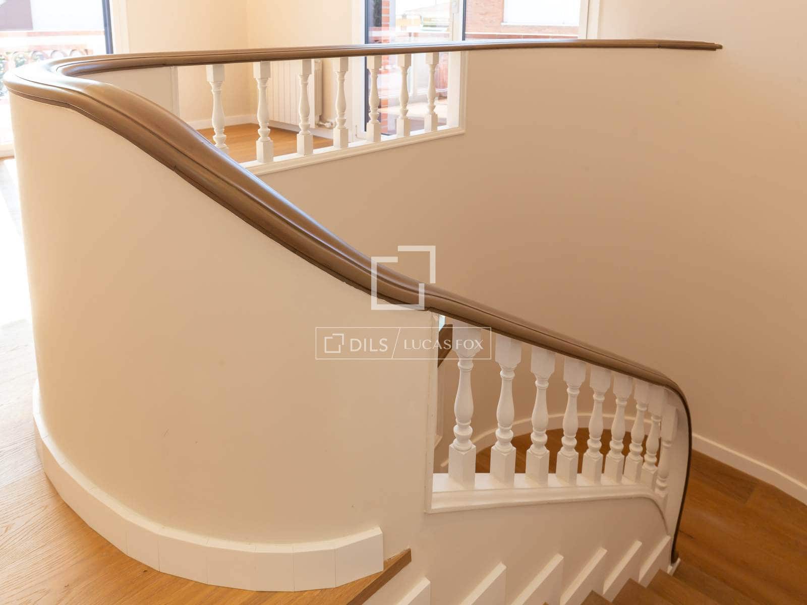 5 bedroom Villa for sale in Sant Just Desvern with pool garage - € 3,275,000 (Ref: 9631395)