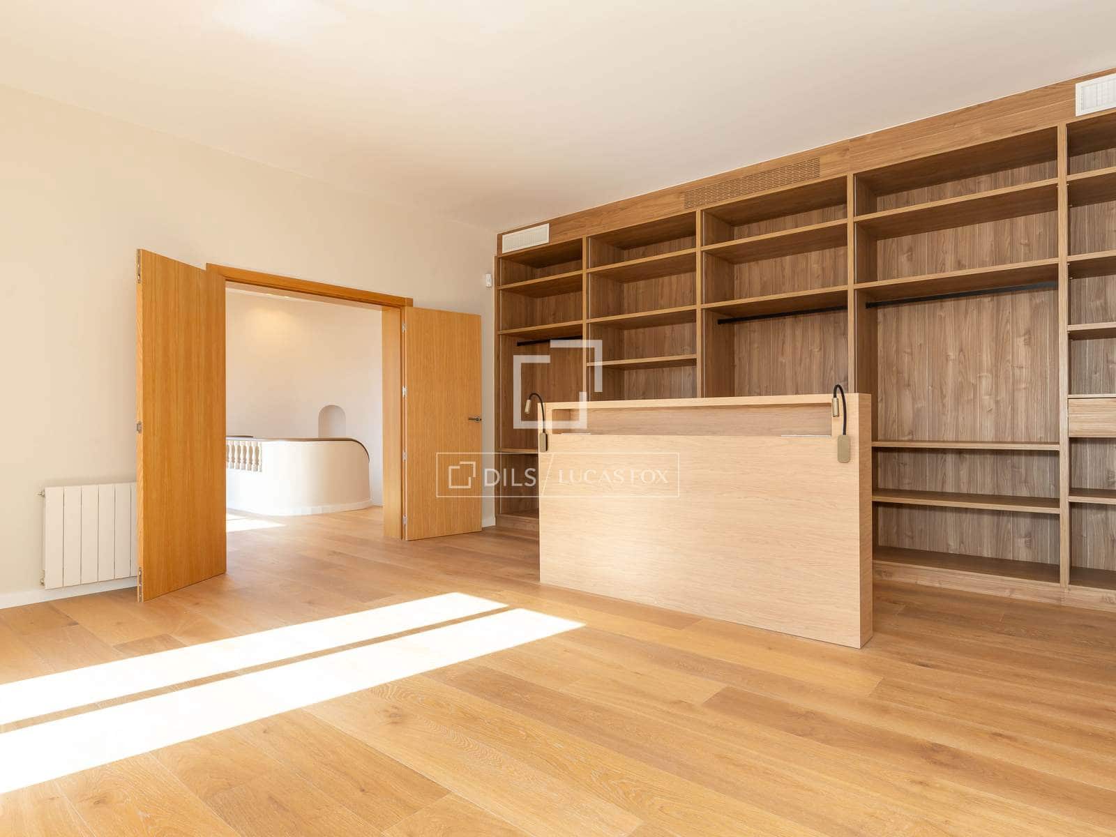 5 bedroom Villa for sale in Sant Just Desvern with pool garage - € 3,275,000 (Ref: 9631395)