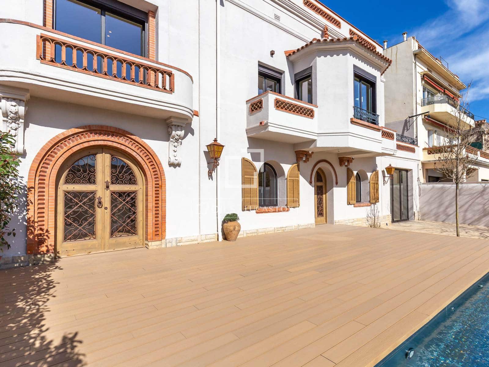 5 bedroom Villa for sale in Sant Just Desvern with pool garage - € 3,275,000 (Ref: 9631395)