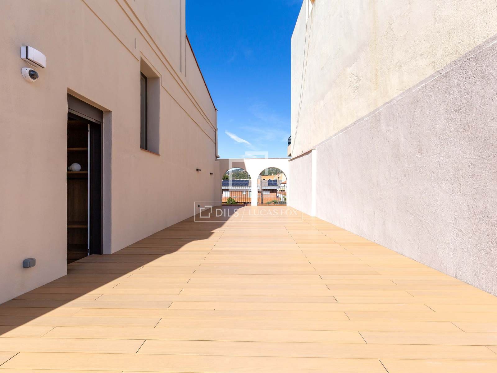 5 bedroom Villa for sale in Sant Just Desvern with pool garage - € 3,275,000 (Ref: 9631395)