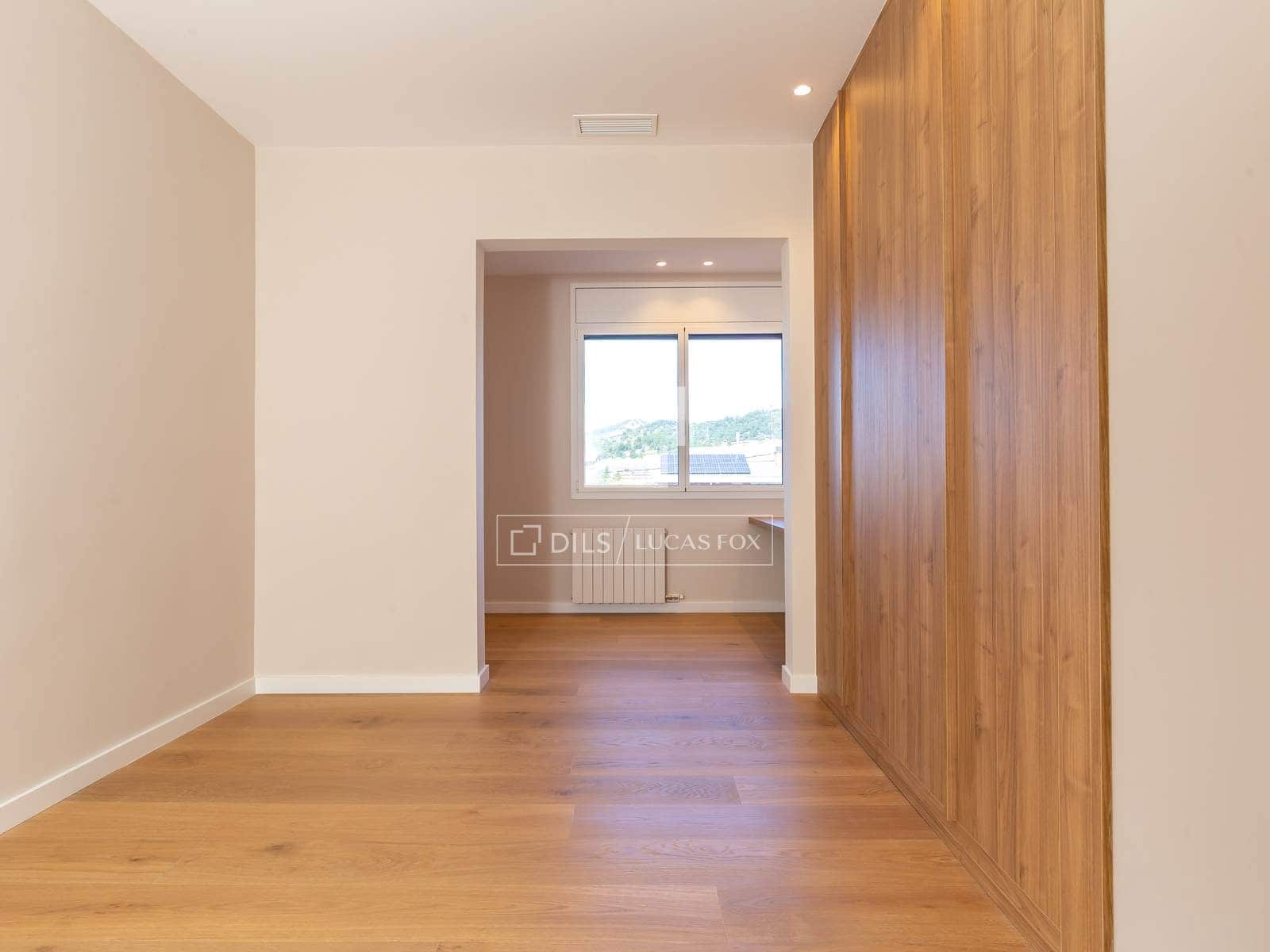 5 bedroom Villa for sale in Sant Just Desvern with pool garage - € 3,275,000 (Ref: 9631395)