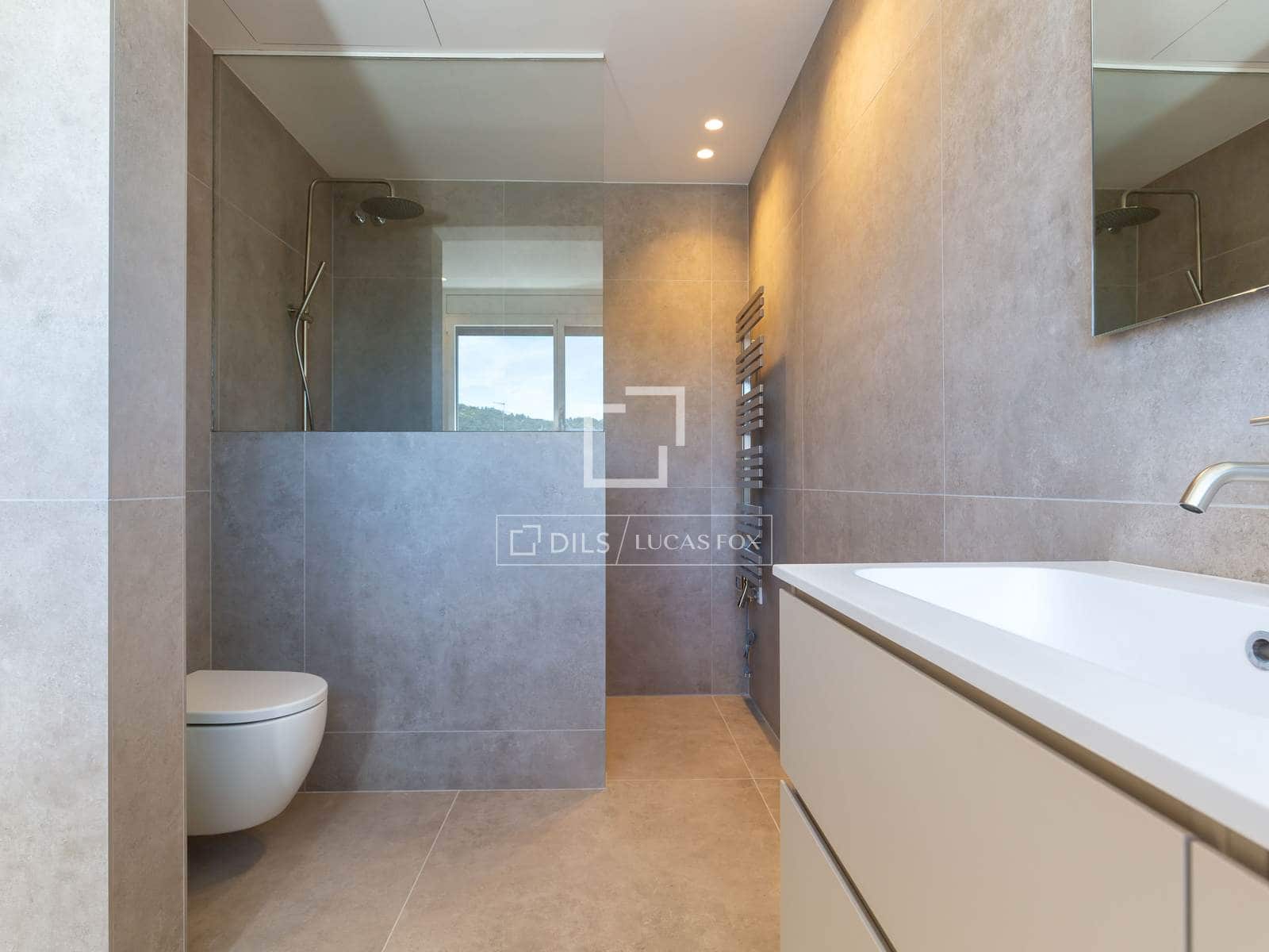 5 bedroom Villa for sale in Sant Just Desvern with pool garage - € 3,275,000 (Ref: 9631395)