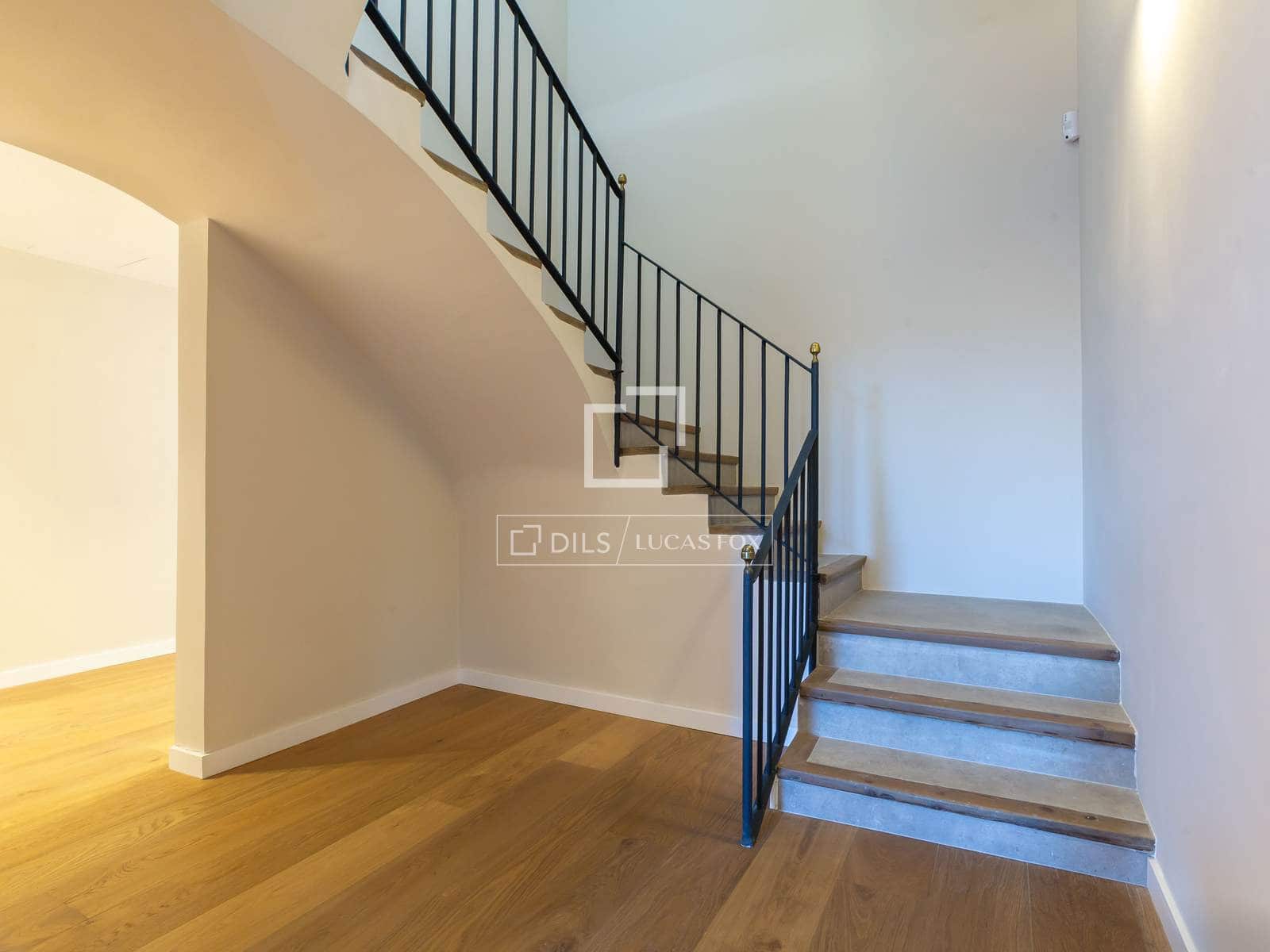 5 bedroom Villa for sale in Sant Just Desvern with pool garage - € 3,275,000 (Ref: 9631395)