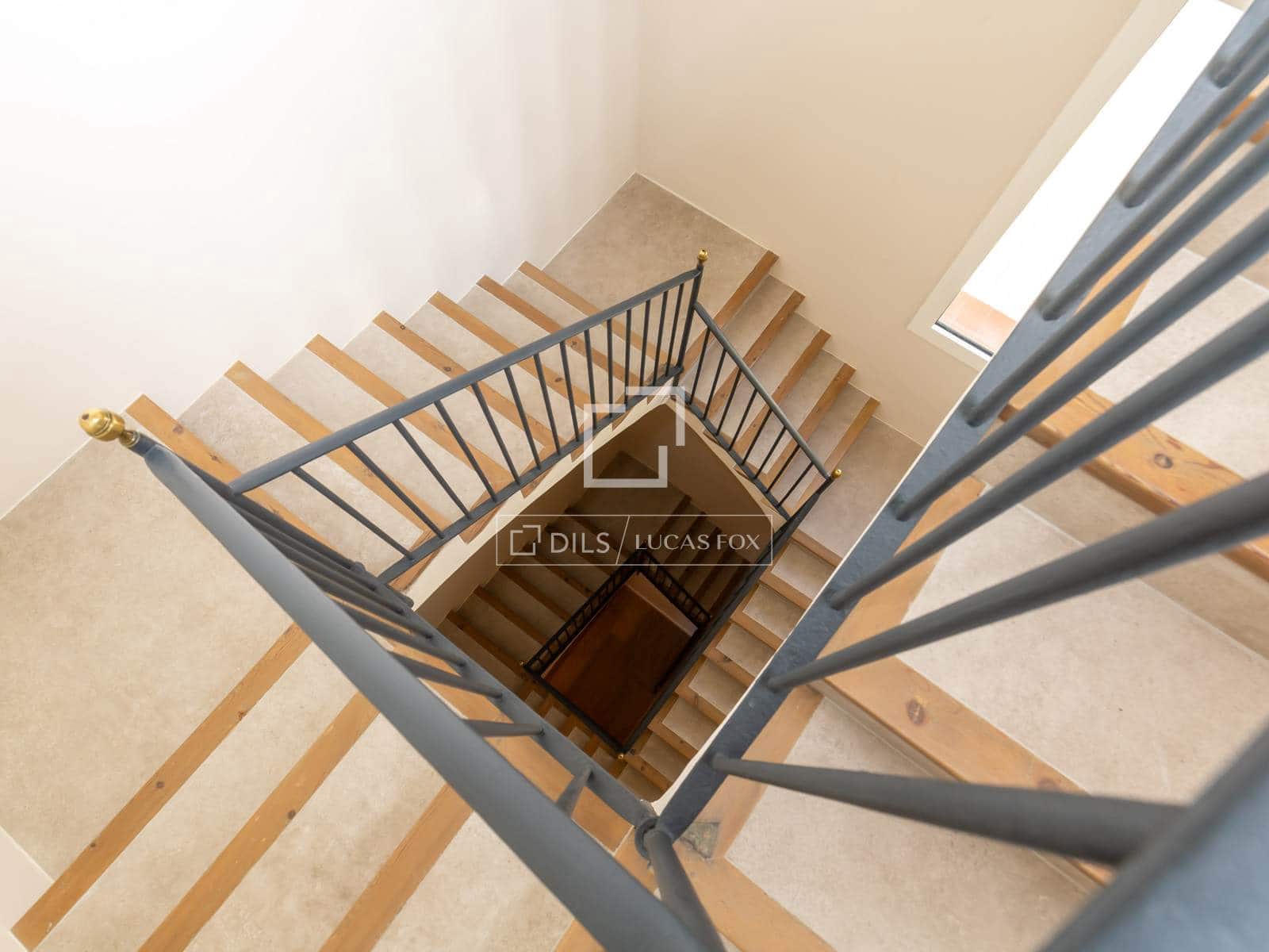 5 bedroom Villa for sale in Sant Just Desvern with pool garage - € 3,275,000 (Ref: 9631395)