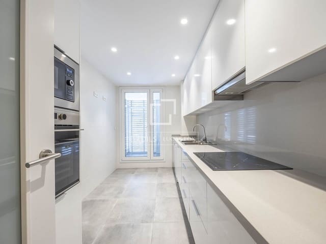 2 makuuhuone Huoneisto vuokrattavana paikassa Valencia kaupunki mukana 
autotalli - 2 000 € (Ref: 9631396)