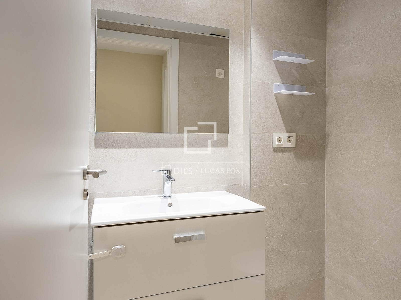 2 makuuhuone Huoneisto vuokrattavana paikassa Valencia kaupunki mukana 
autotalli - 2 000 € (Ref: 9631396)