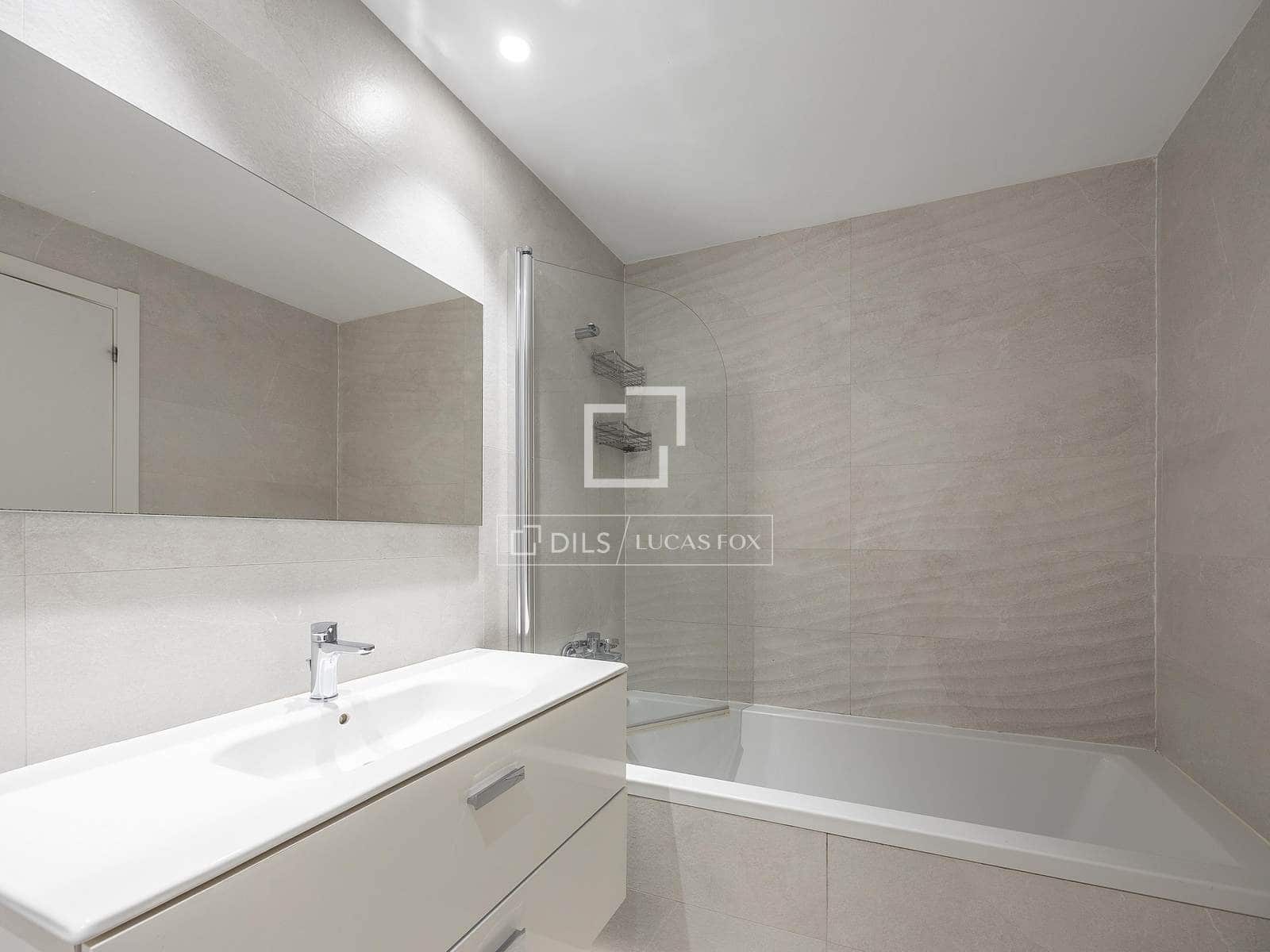 2 makuuhuone Huoneisto vuokrattavana paikassa Valencia kaupunki mukana 
autotalli - 2 000 € (Ref: 9631396)