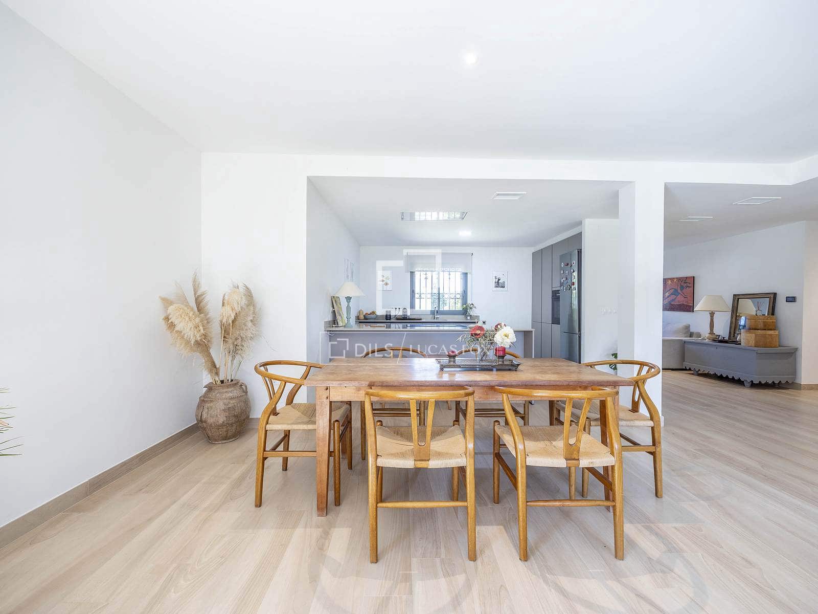 4 sovrum Villa till salu i Godella med pool garage - 940 000 € (Ref: 9631397)