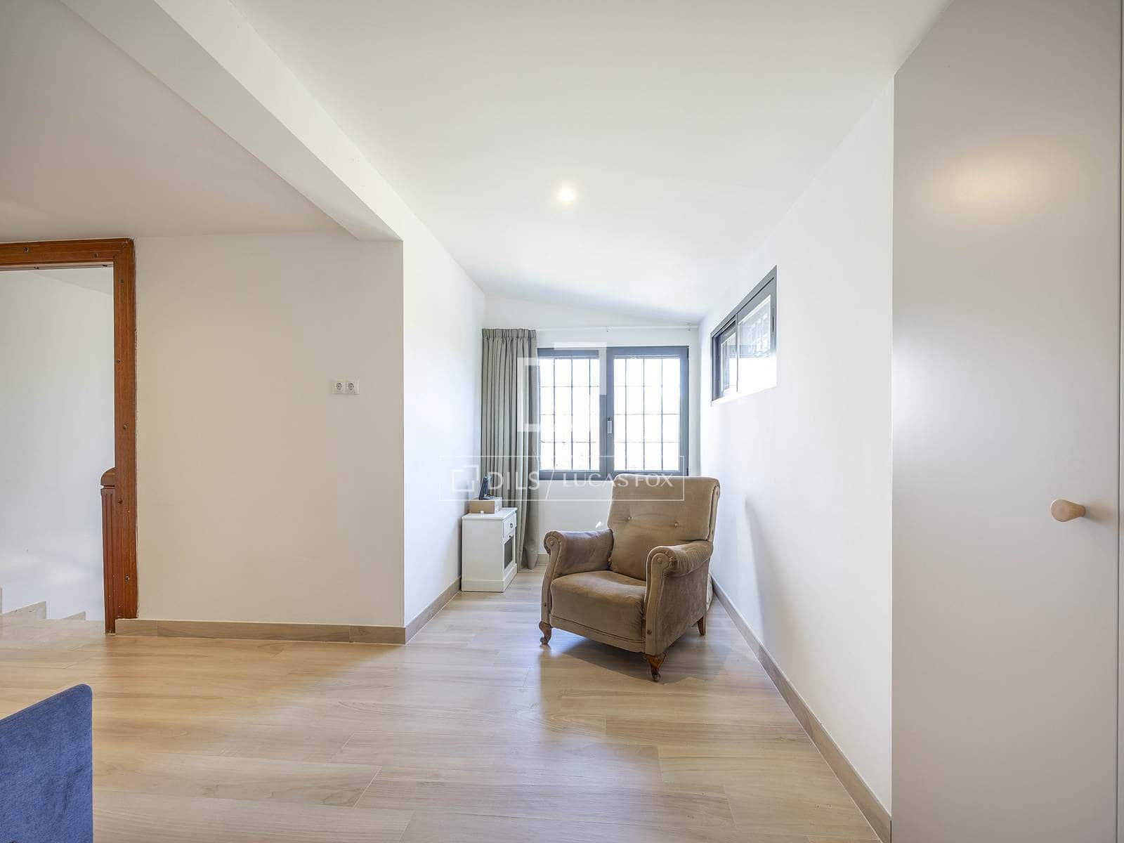 4 sovrum Villa till salu i Godella med pool garage - 940 000 € (Ref: 9631397)