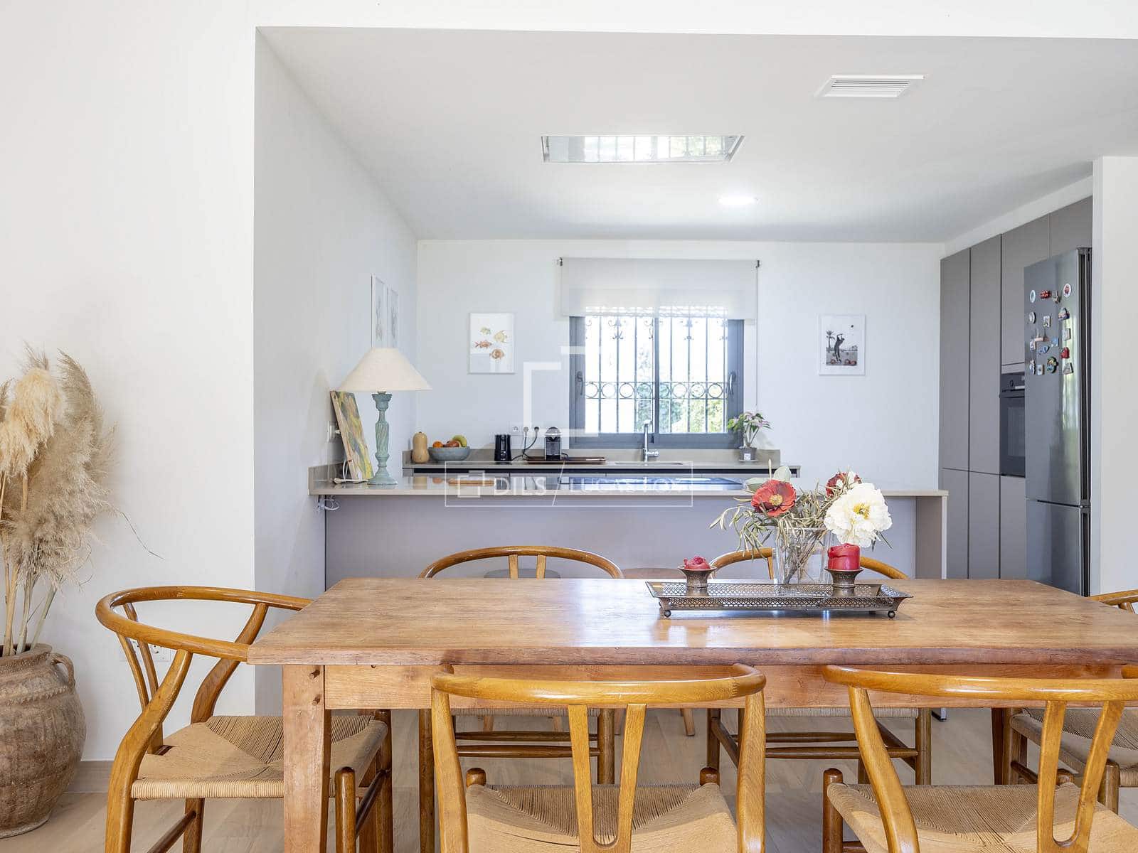 4 sovrum Villa till salu i Godella med pool garage - 940 000 € (Ref: 9631397)