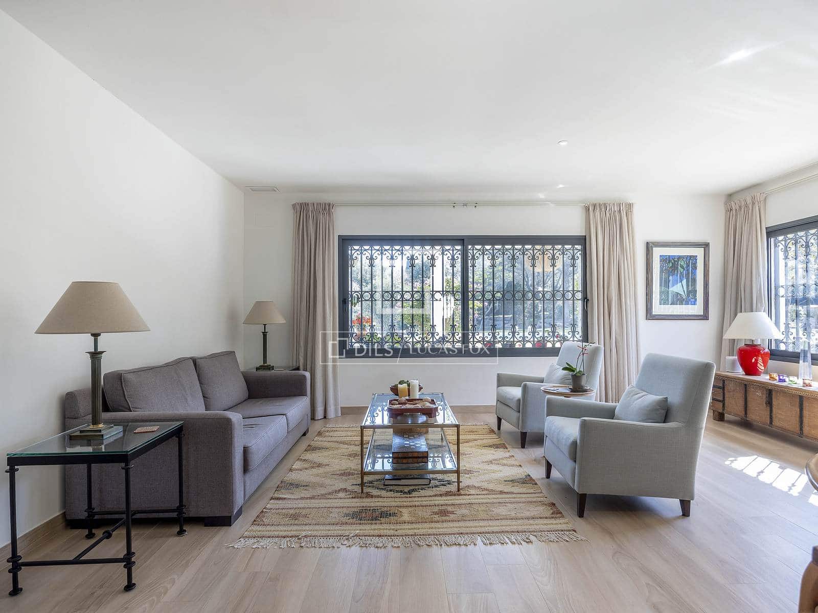 4 sovrum Villa till salu i Godella med pool garage - 940 000 € (Ref: 9631397)