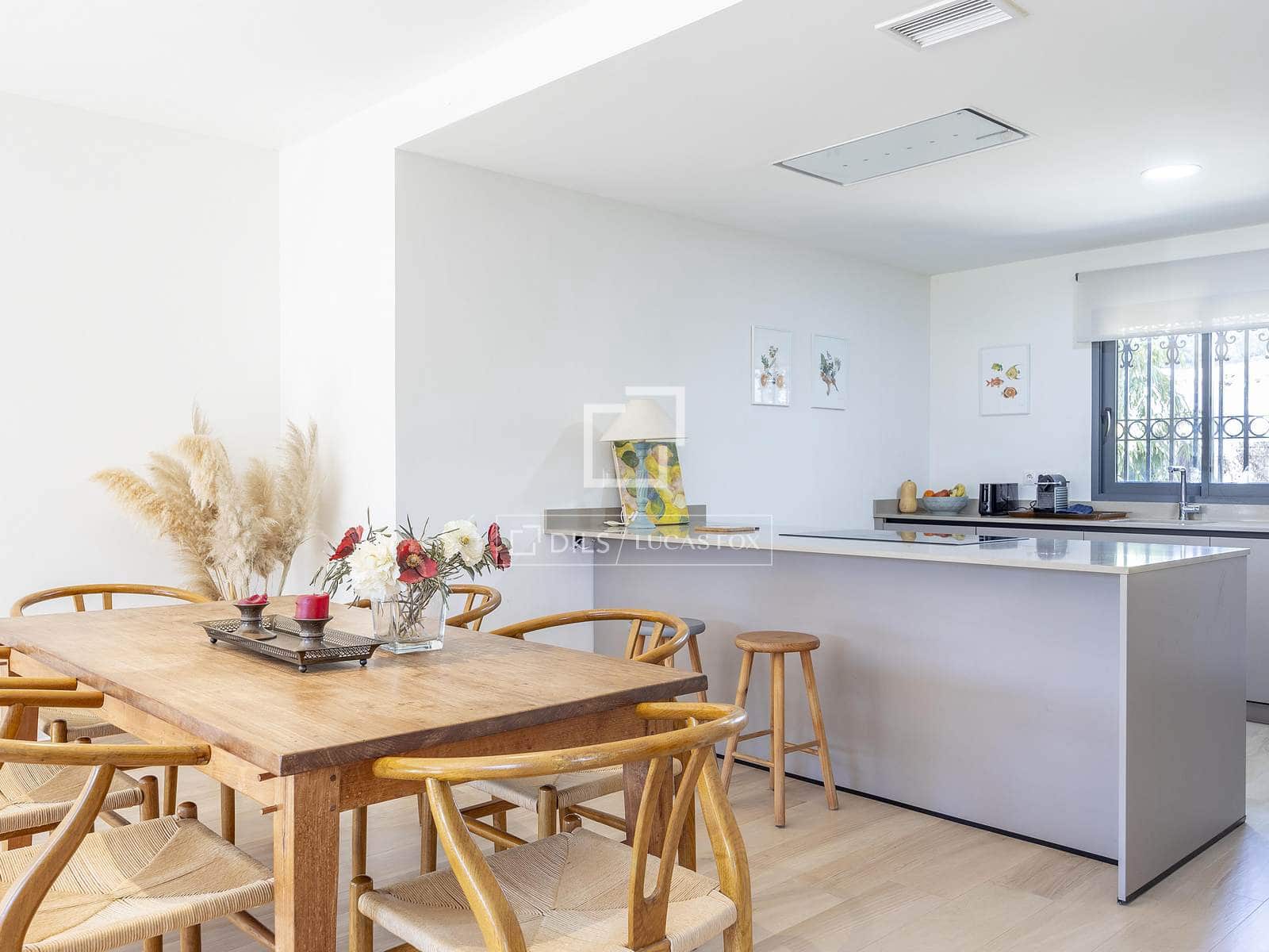 4 sovrum Villa till salu i Godella med pool garage - 940 000 € (Ref: 9631397)