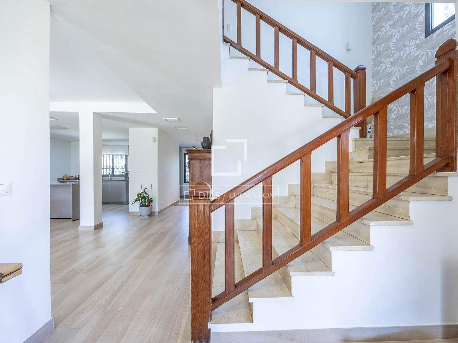 4 sovrum Villa till salu i Godella med pool garage - 940 000 € (Ref: 9631397)