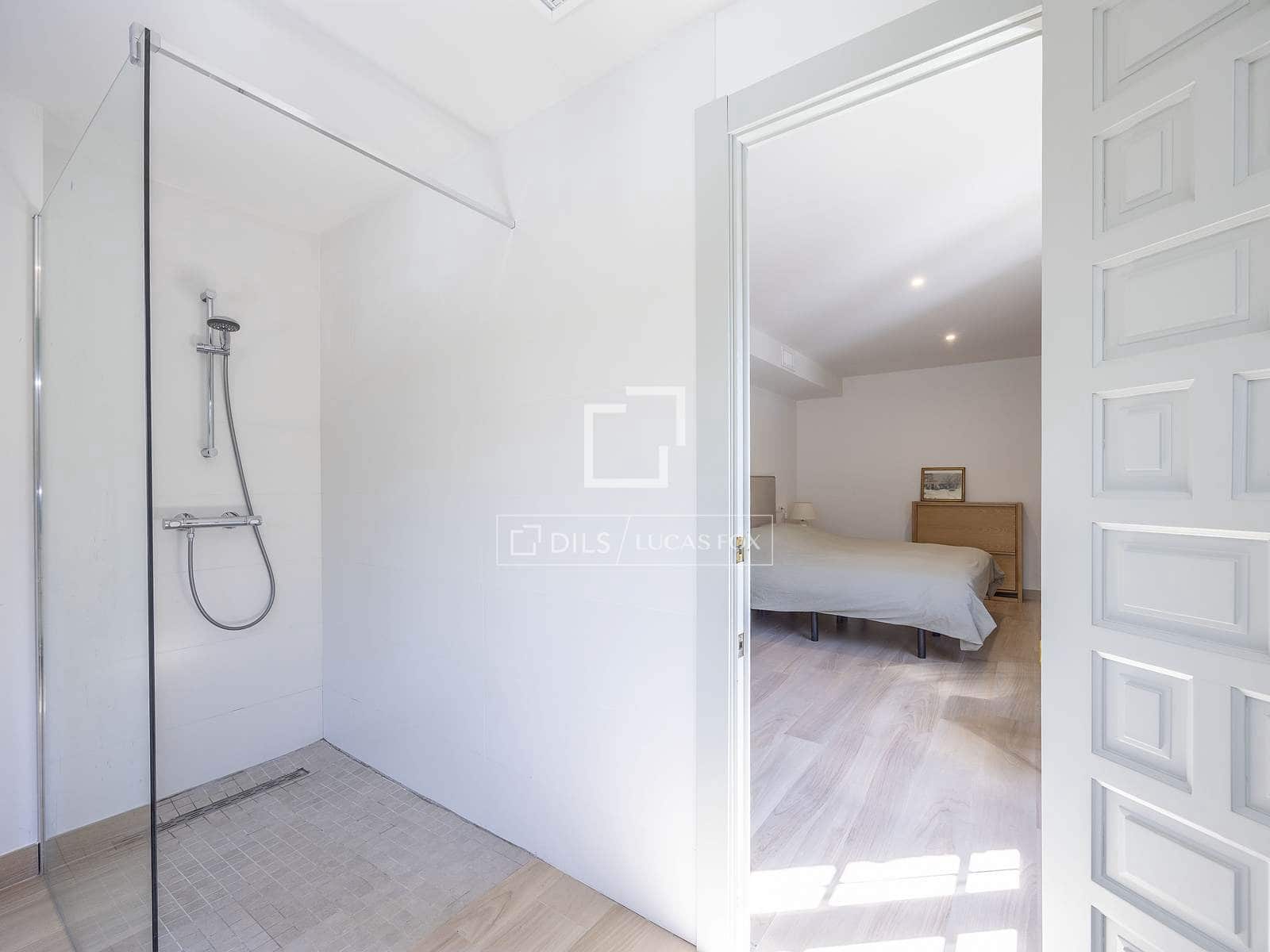 4 sovrum Villa till salu i Godella med pool garage - 940 000 € (Ref: 9631397)