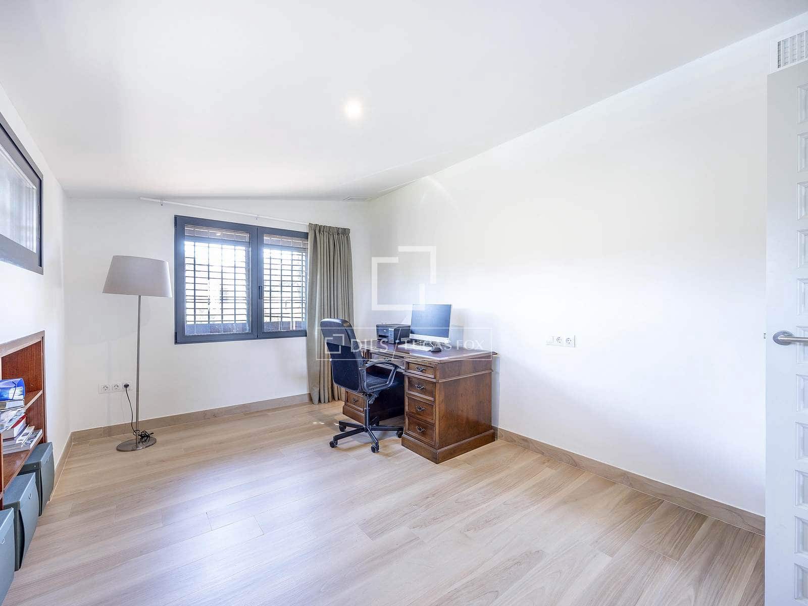 4 sovrum Villa till salu i Godella med pool garage - 940 000 € (Ref: 9631397)