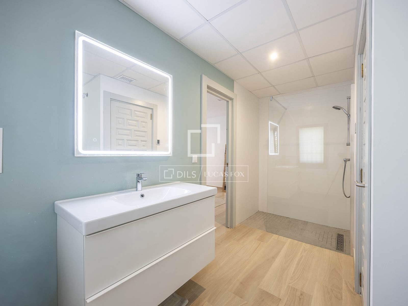 4 sovrum Villa till salu i Godella med pool garage - 940 000 € (Ref: 9631397)