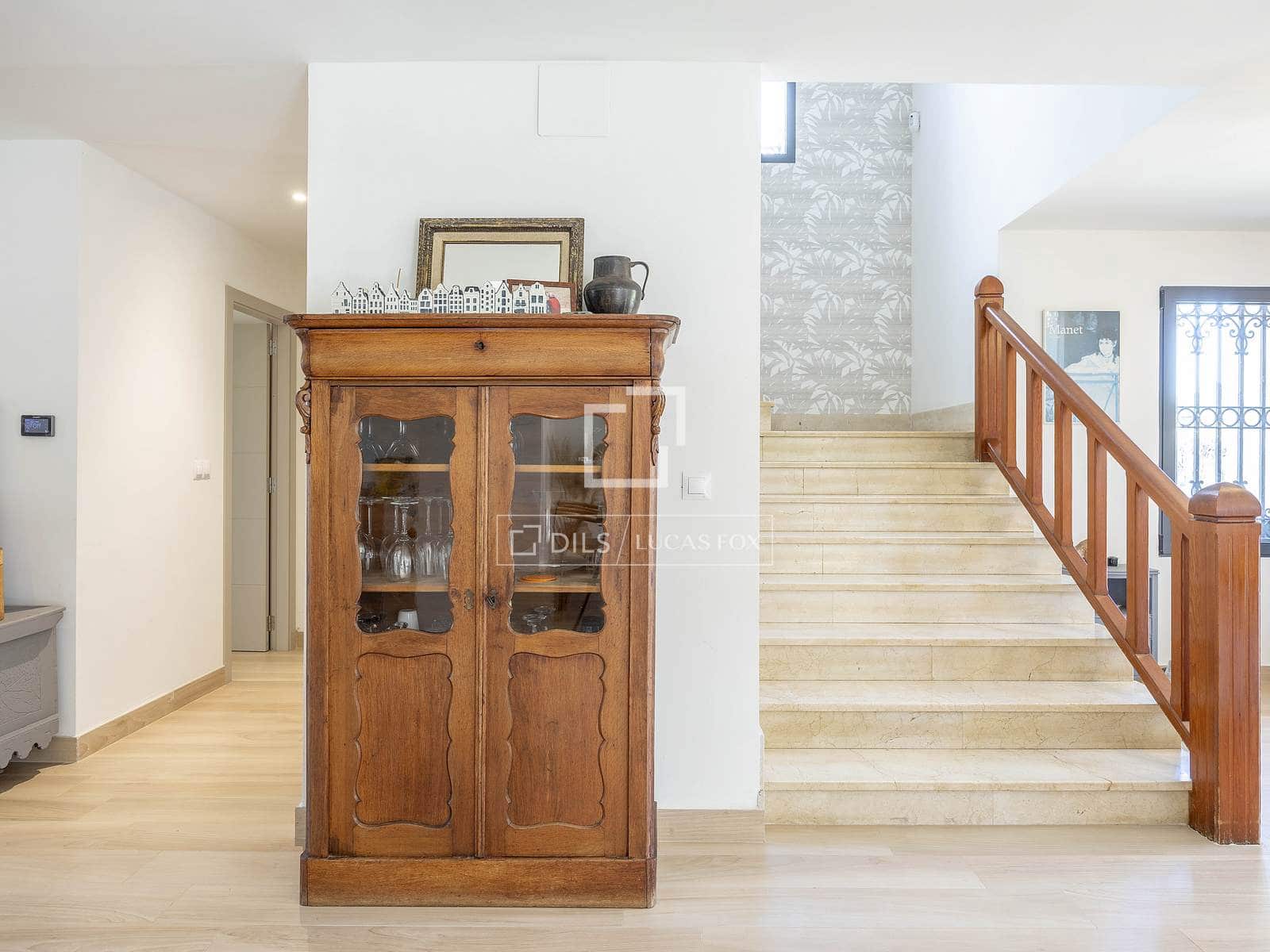 4 sovrum Villa till salu i Godella med pool garage - 940 000 € (Ref: 9631397)