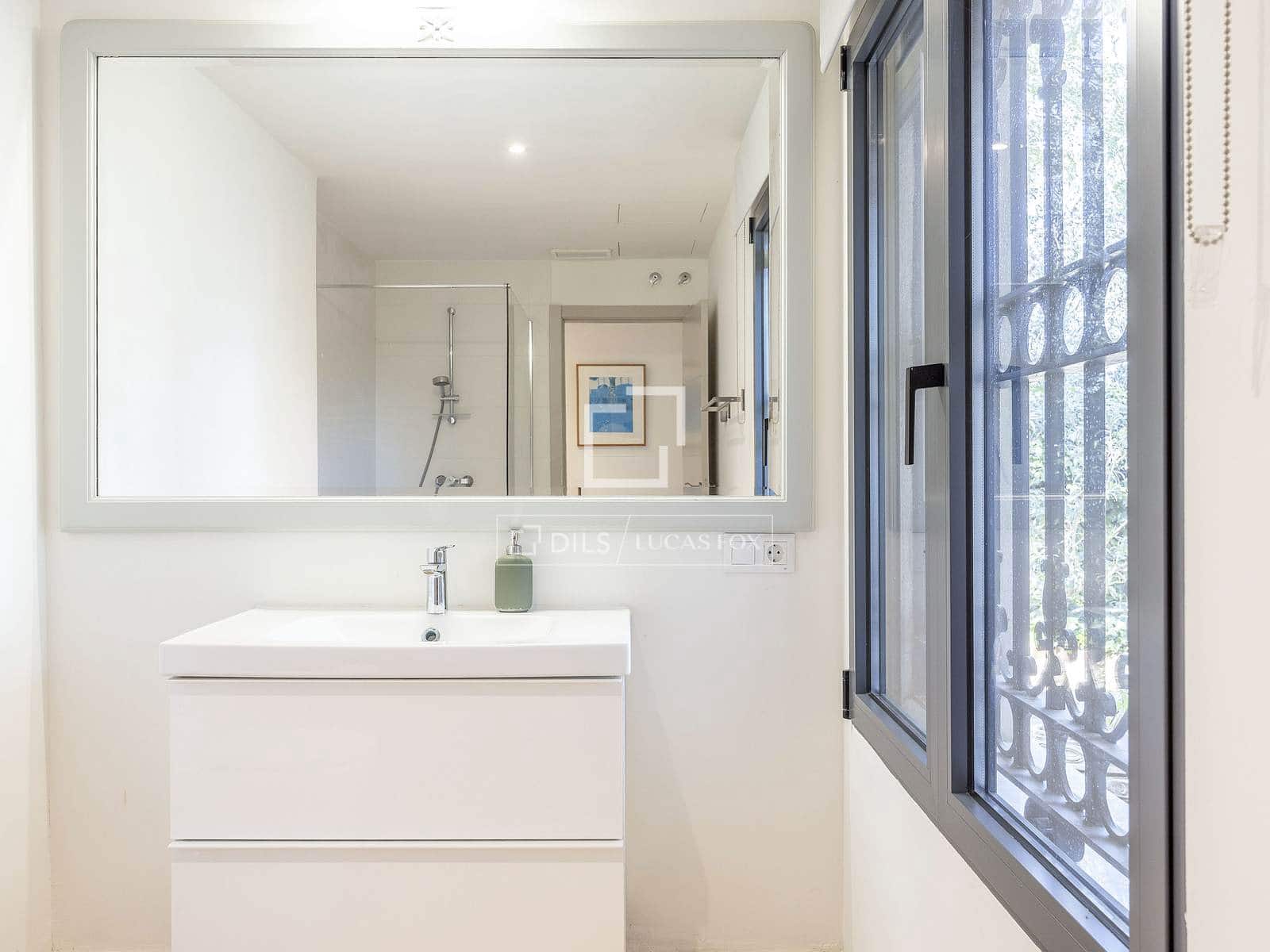 4 sovrum Villa till salu i Godella med pool garage - 940 000 € (Ref: 9631397)