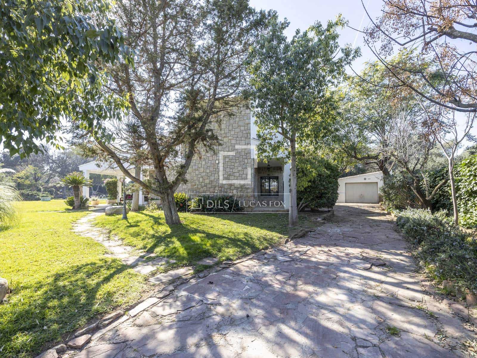 4 sovrum Villa till salu i Godella med pool garage - 940 000 € (Ref: 9631397)