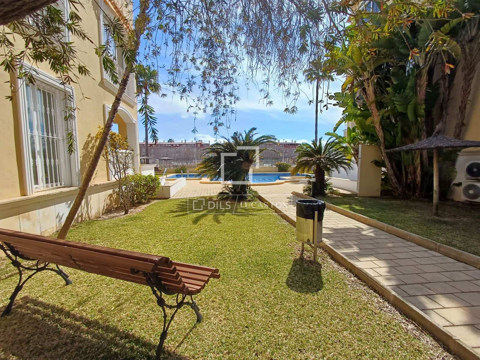 2 soverom Leilighet til salgs i Javea / Xabia med svømmebasseng garasje - € 415 000 (Ref: 9631802)