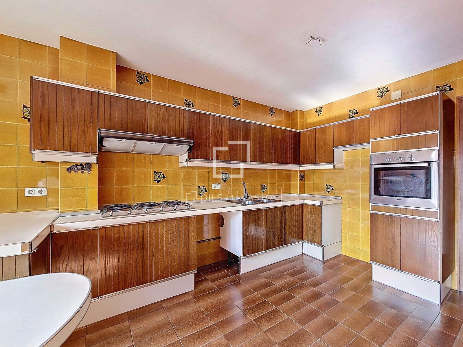 6 slaapkamer Appartement te koop in Vilanova i la Geltru - € 550.000 (Ref: 9631803)