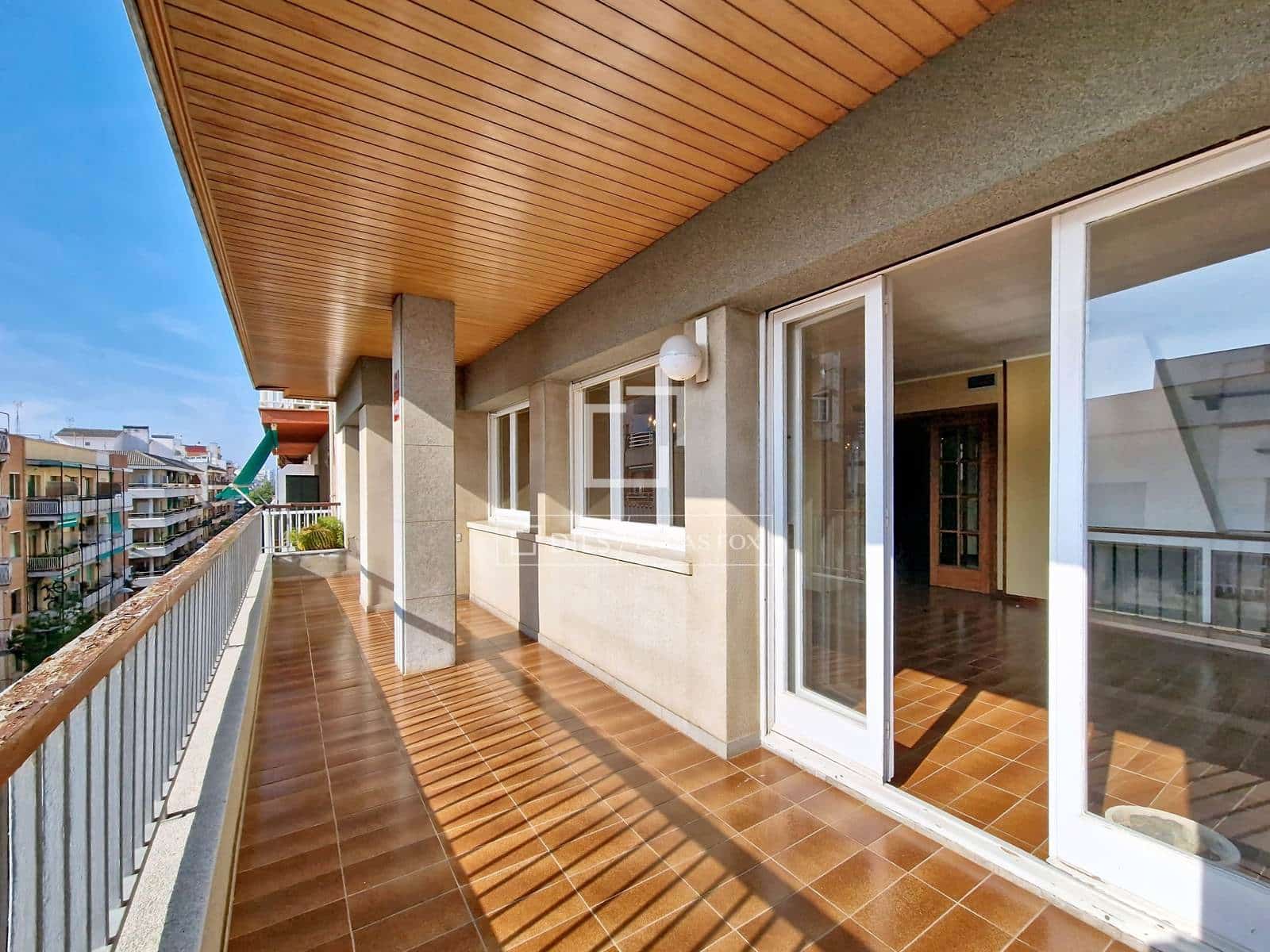 6 slaapkamer Appartement te koop in Vilanova i la Geltru - € 550.000 (Ref: 9631803)