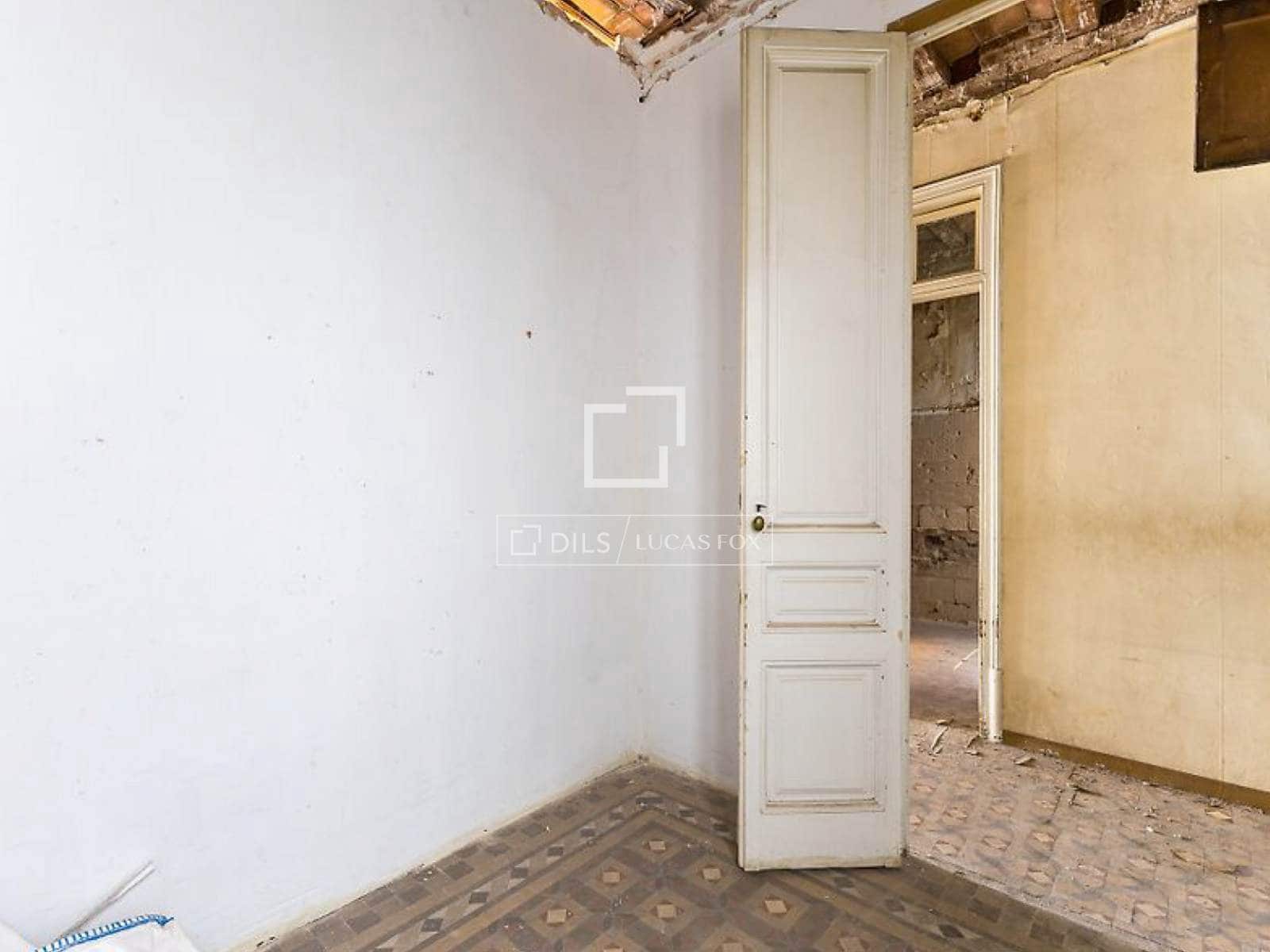 4 bedroom Apartment for sale in Barcelona city - € 950,000 (Ref: 9631804)