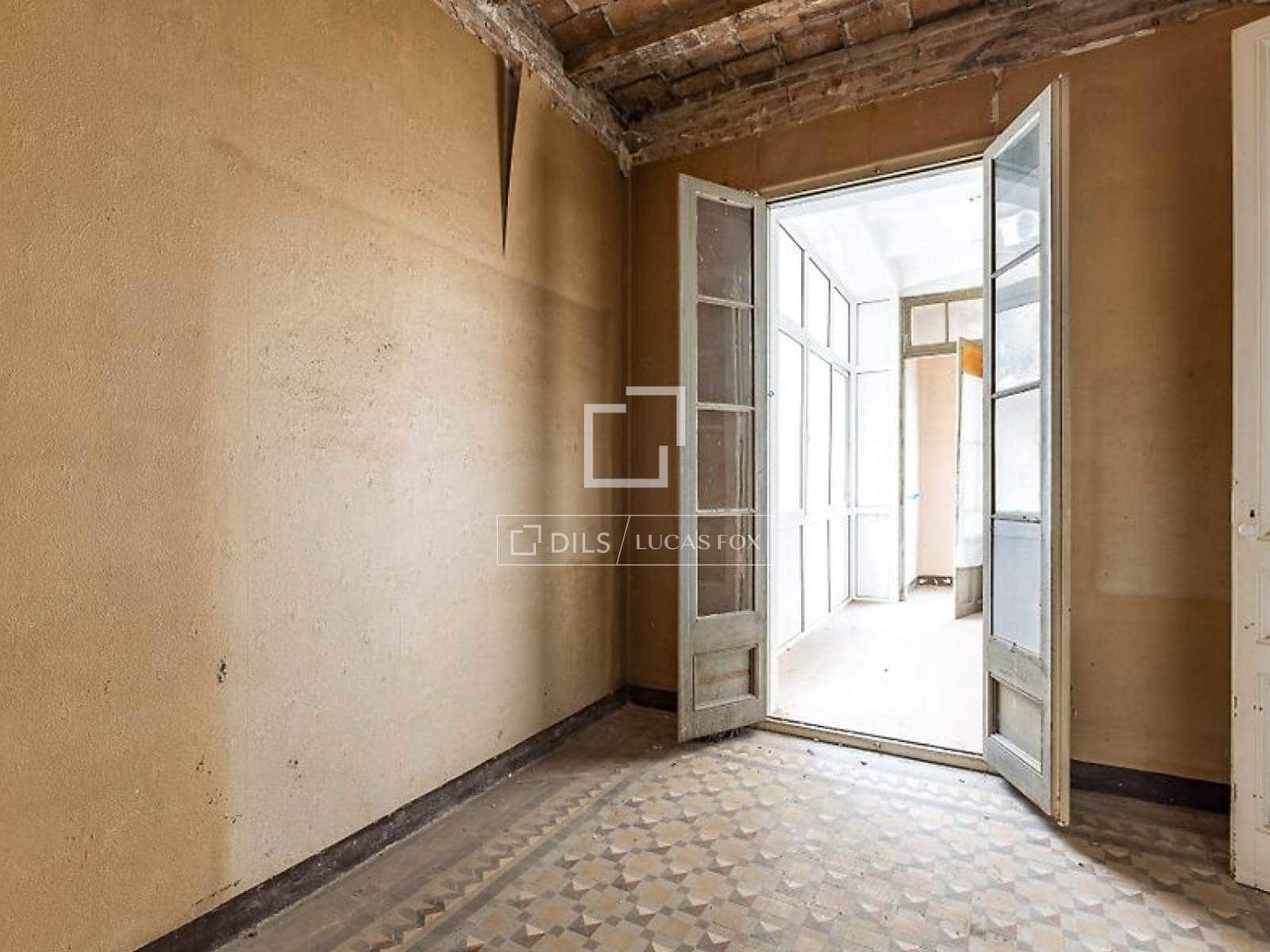 4 bedroom Apartment for sale in Barcelona city - € 950,000 (Ref: 9631804)