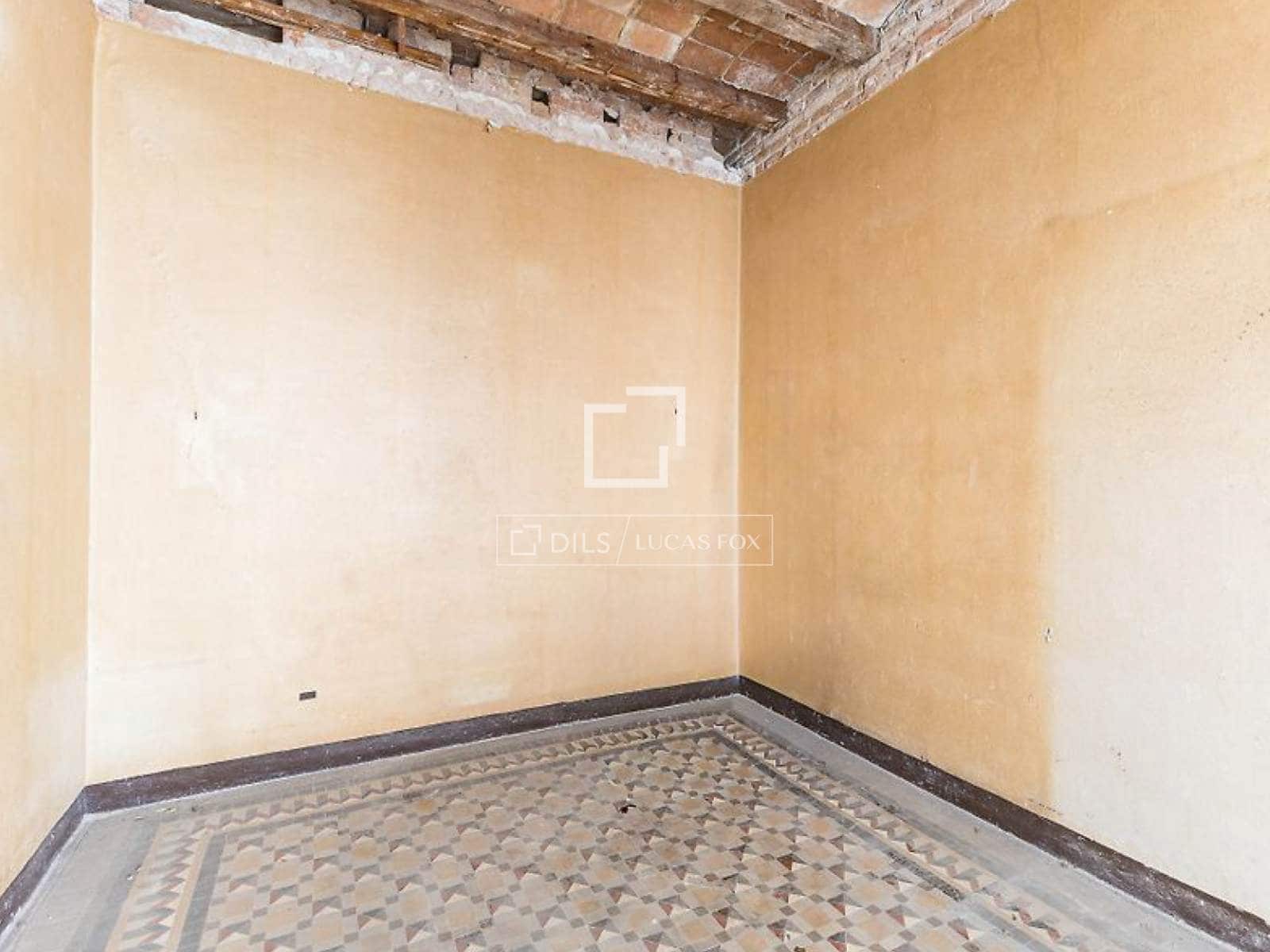 4 bedroom Apartment for sale in Barcelona city - € 950,000 (Ref: 9631804)