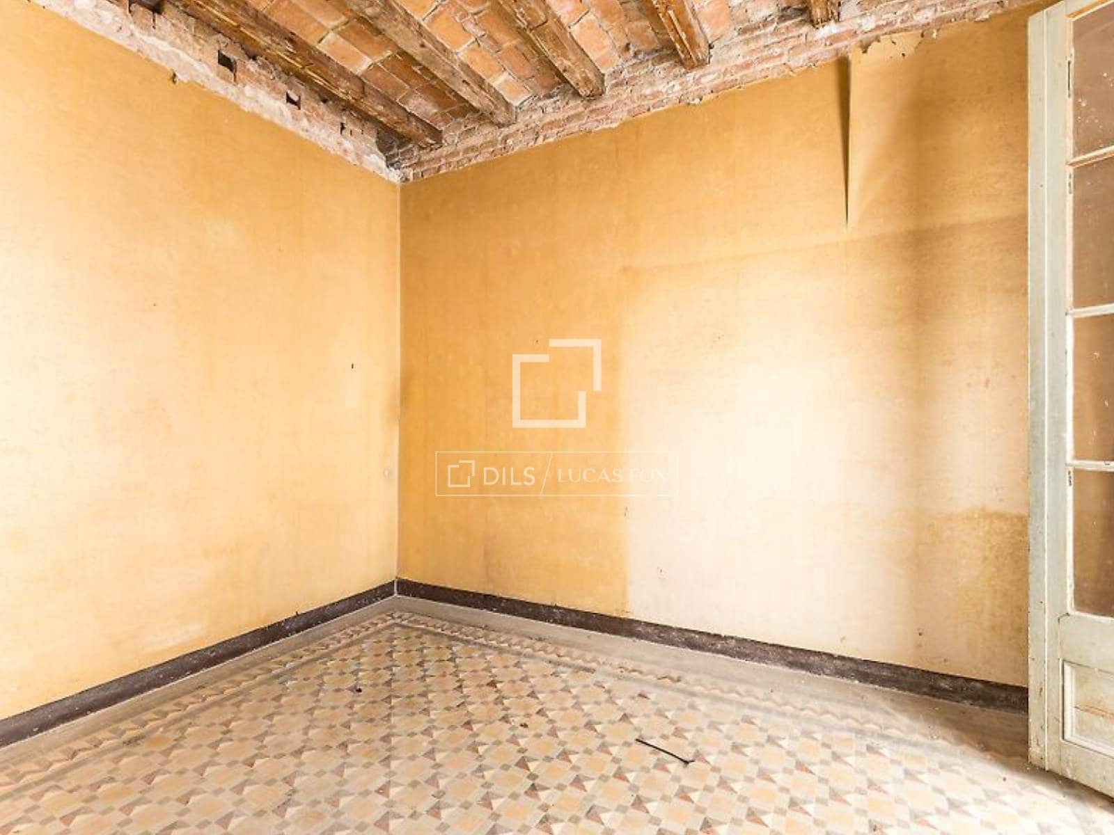 4 bedroom Apartment for sale in Barcelona city - € 950,000 (Ref: 9631804)