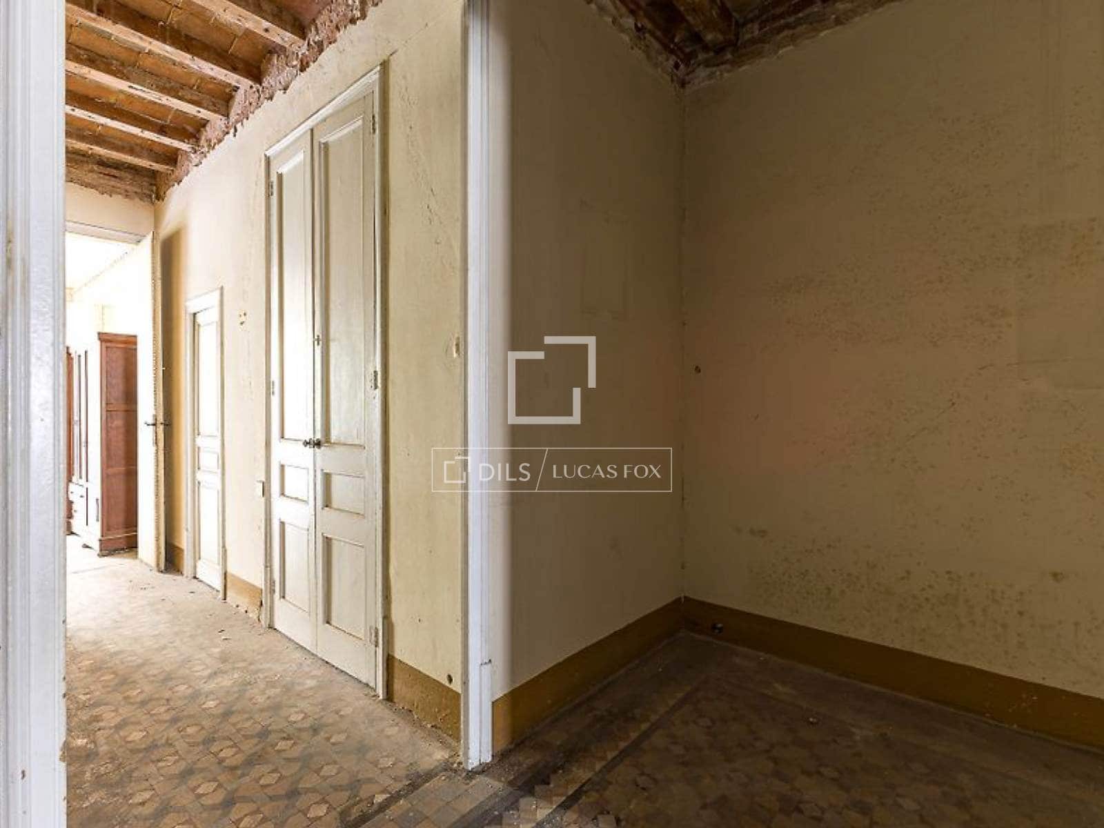 4 bedroom Apartment for sale in Barcelona city - € 950,000 (Ref: 9631804)