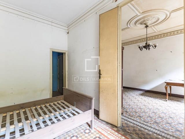 4 bedroom Apartment for sale in Barcelona city - € 950,000 (Ref: 9631804)