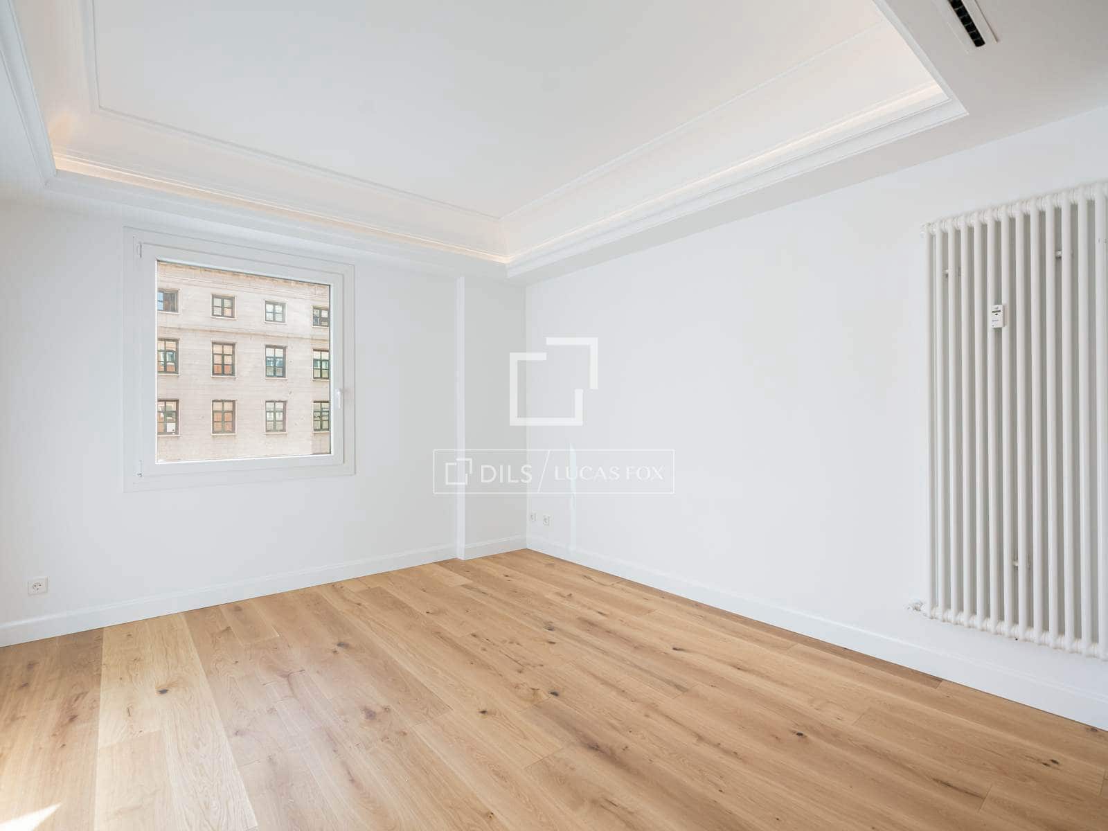 4 soveværelse Lejlighed til salg i Madrid by - € 1.685.000 (Ref: 9631805)