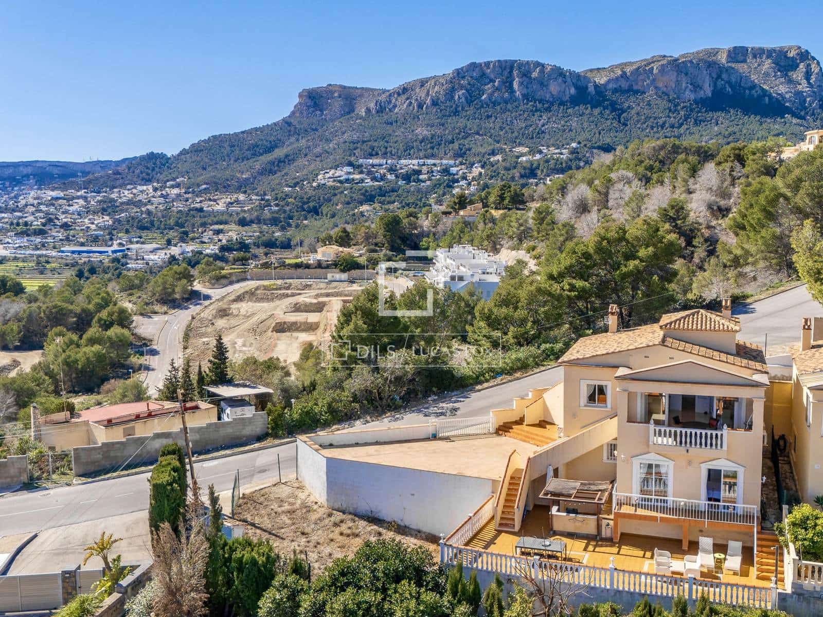 3 slaapkamer Villa te koop in Calpe / Calp met zwembad garage - € 445.000 (Ref: 9632775)
