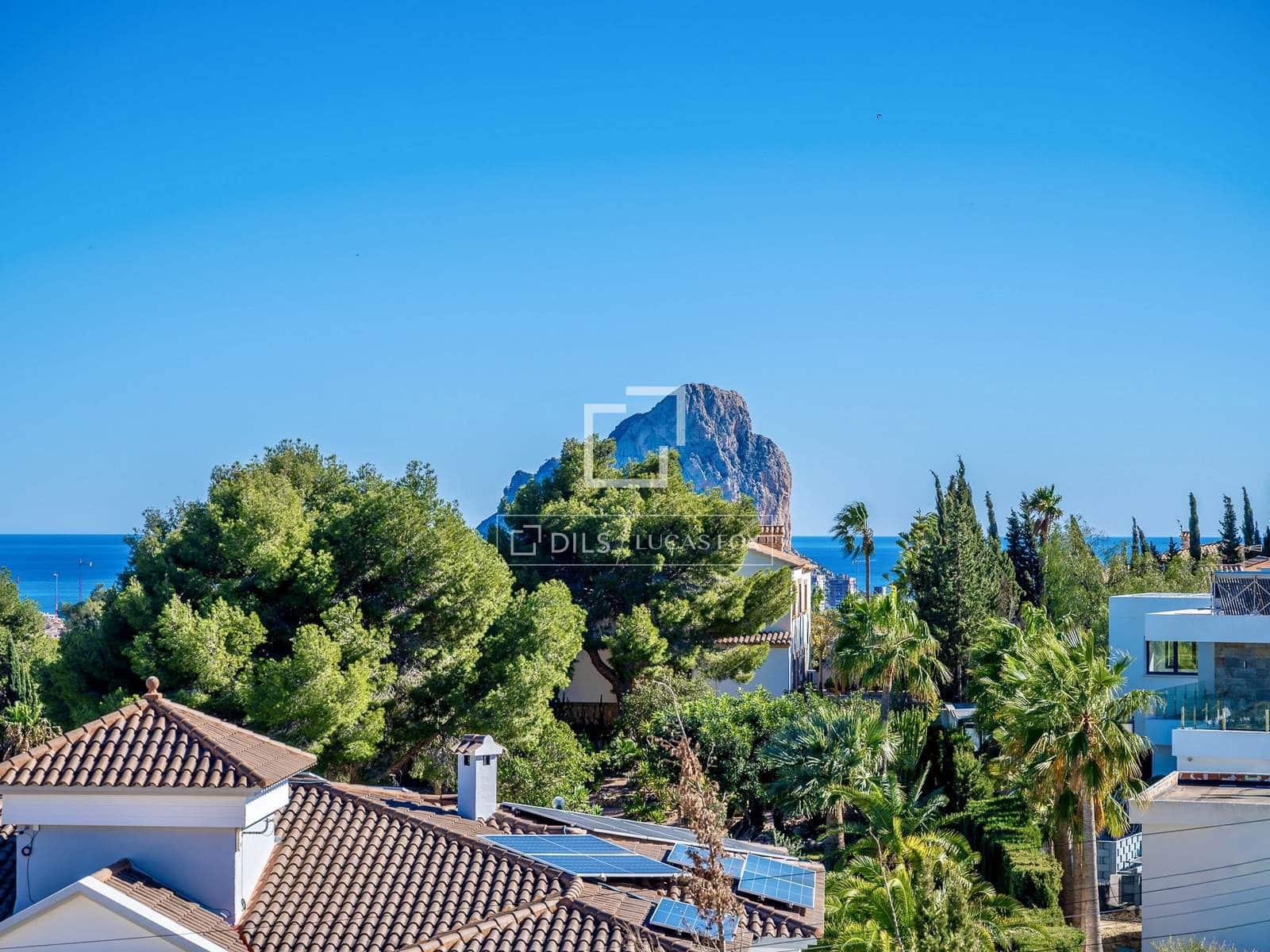 3 slaapkamer Villa te koop in Calpe / Calp met zwembad garage - € 445.000 (Ref: 9632775)