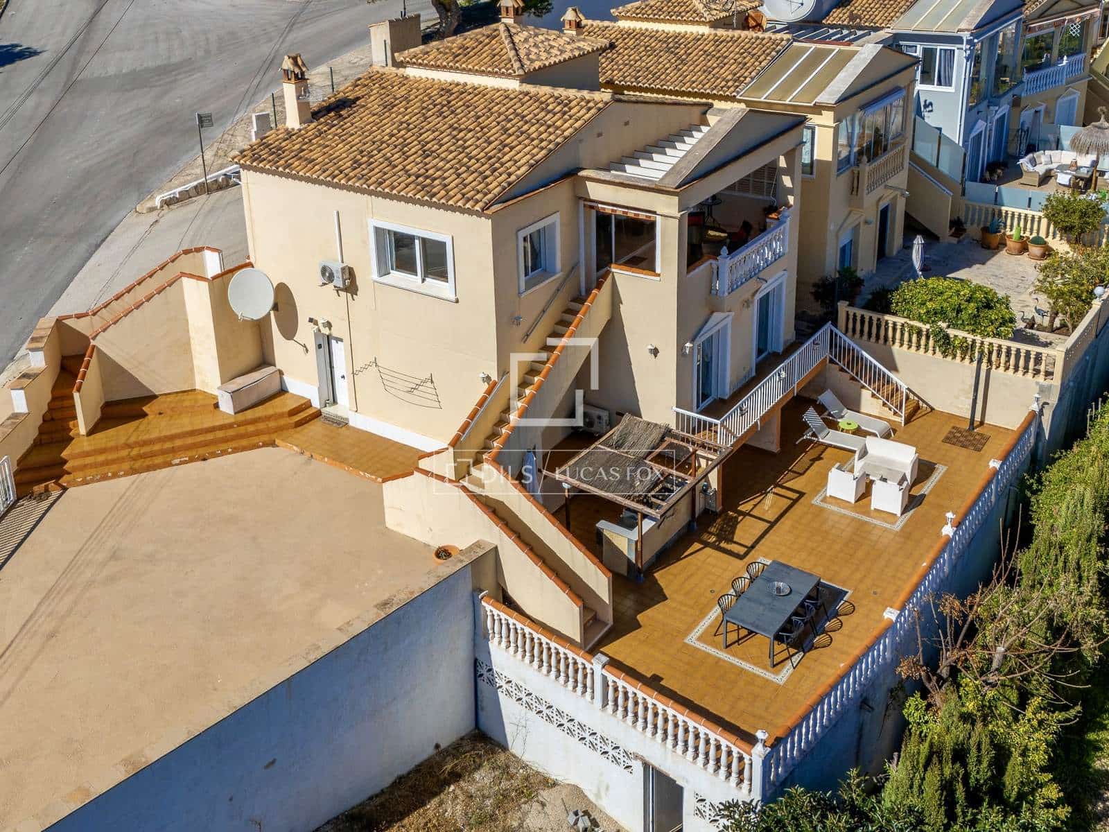3 slaapkamer Villa te koop in Calpe / Calp met zwembad garage - € 445.000 (Ref: 9632775)