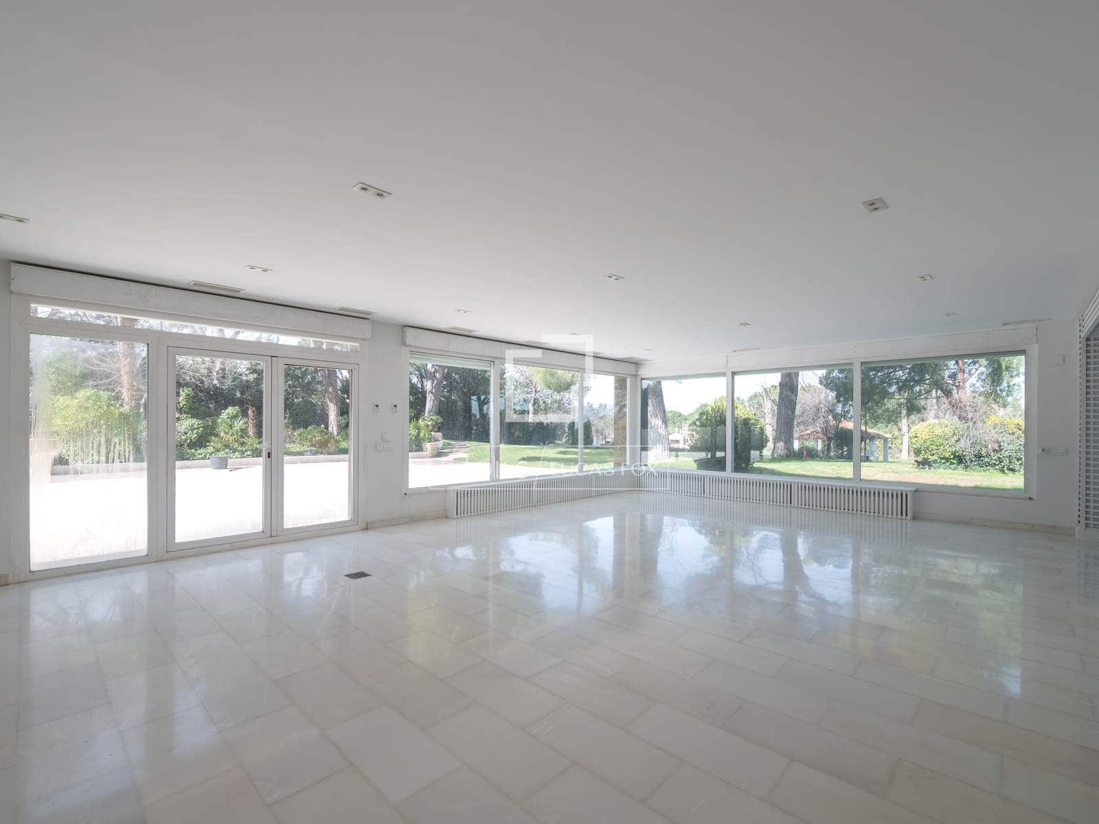 Willa na sprzedaż w Alcobendas z basenem garażem - 22 500 000 € (Ref: 9632777)