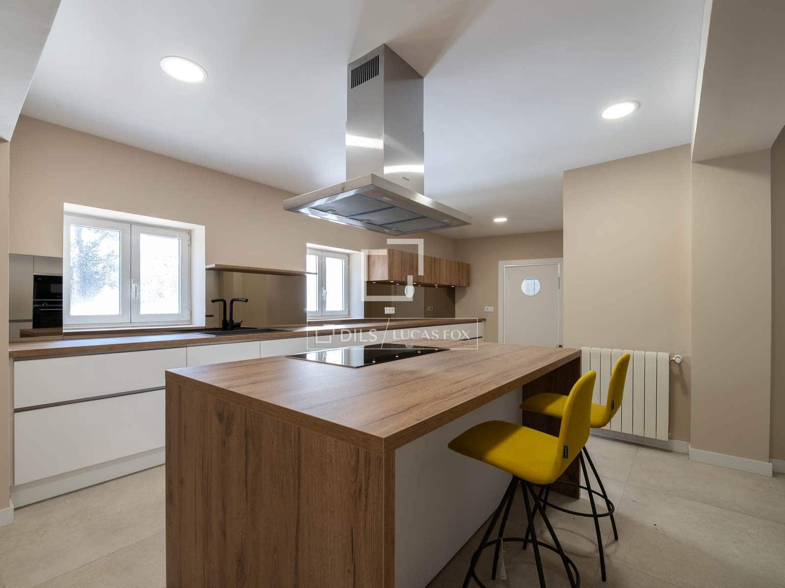 Willa na sprzedaż w Alcobendas z basenem garażem - 22 500 000 € (Ref: 9632777)