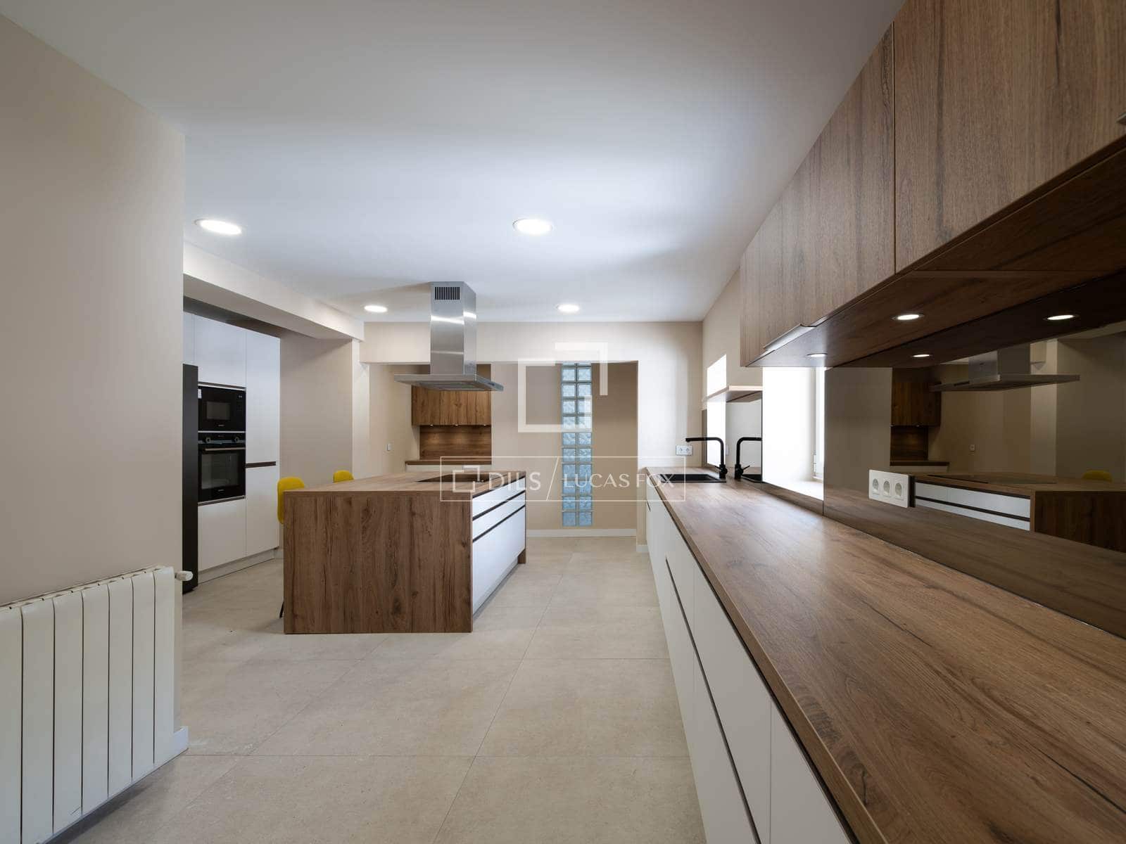 Willa na sprzedaż w Alcobendas z basenem garażem - 22 500 000 € (Ref: 9632777)