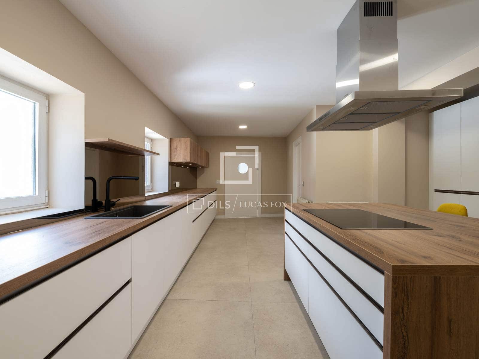 Willa na sprzedaż w Alcobendas z basenem garażem - 22 500 000 € (Ref: 9632777)