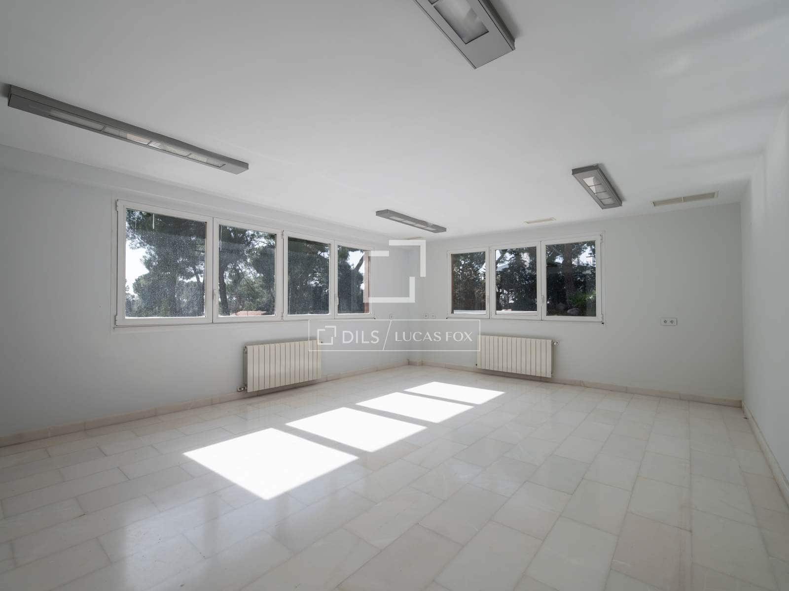 Willa na sprzedaż w Alcobendas z basenem garażem - 22 500 000 € (Ref: 9632777)