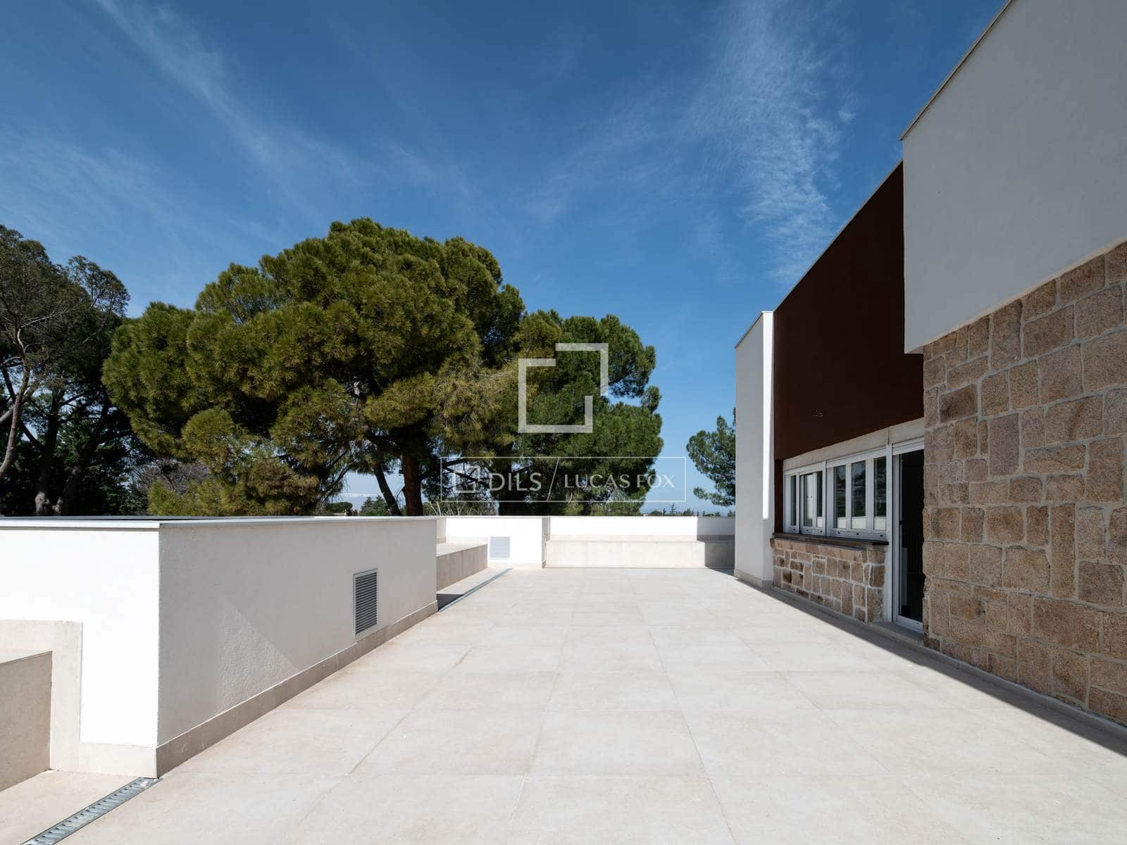 Willa na sprzedaż w Alcobendas z basenem garażem - 22 500 000 € (Ref: 9632777)