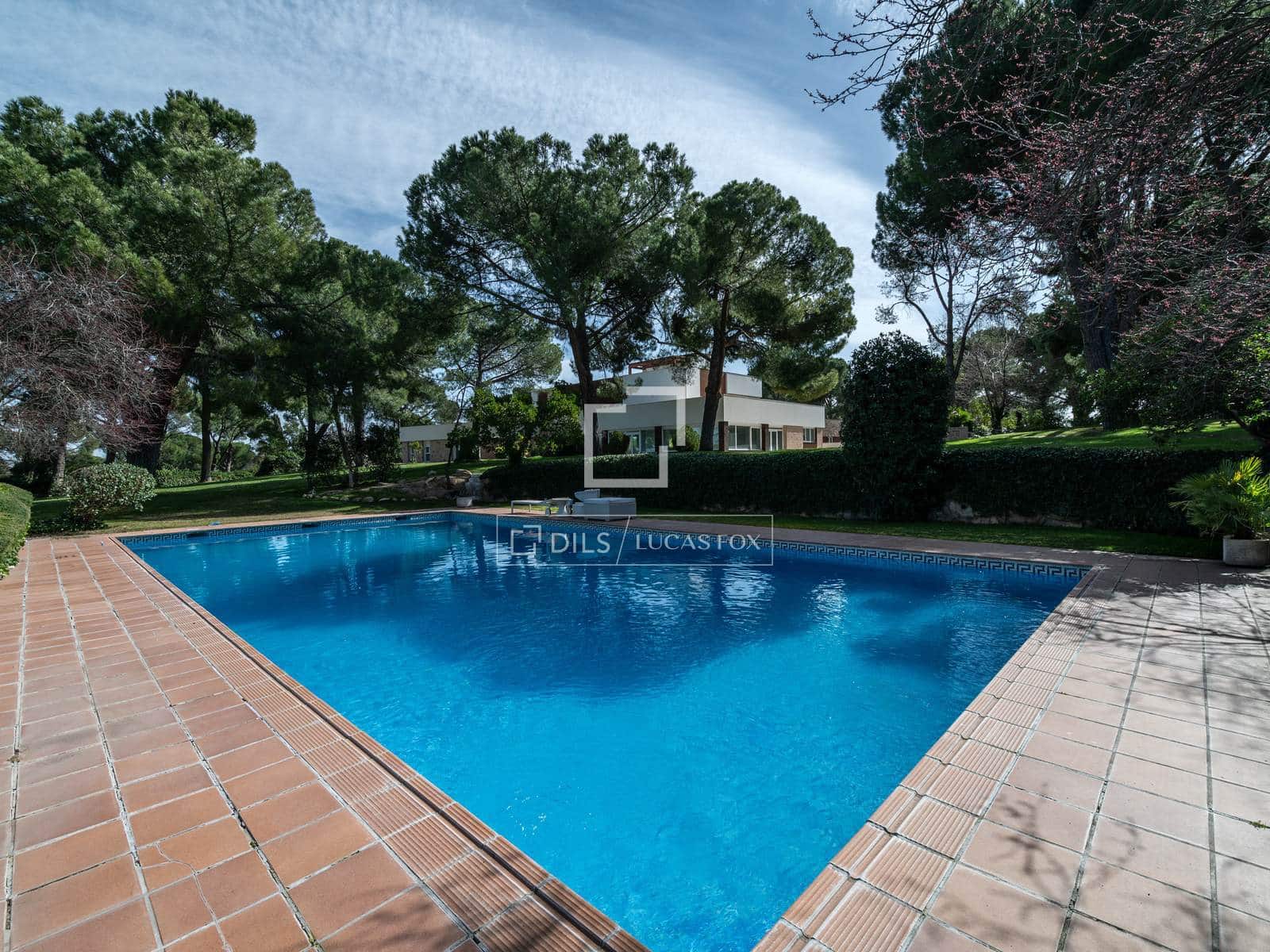 Willa na sprzedaż w Alcobendas z basenem garażem - 22 500 000 € (Ref: 9632777)