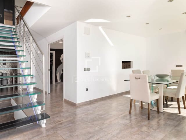 4 slaapkamer Villa te koop in Palau-saverdera met zwembad garage - € 1.390.000 (Ref: 9632778)